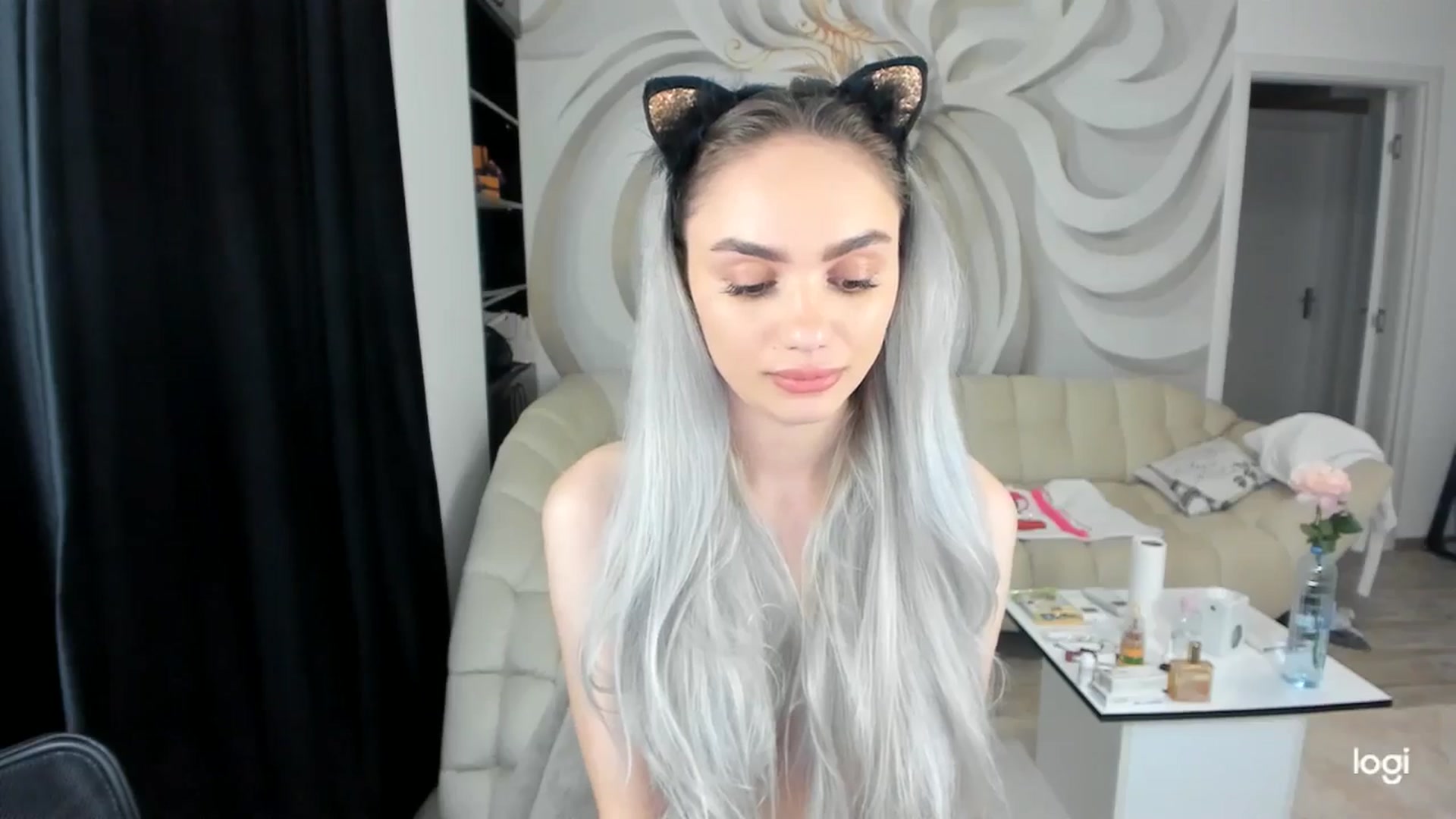 Gallery image thumbnail from HaleySweet18's myfreecams stream on, 06/16/2024, 06:13 image 3 of 20