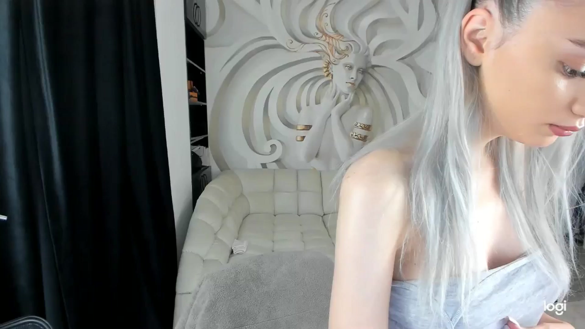 Gallery image thumbnail from HaleySweet18's myfreecams stream on, 06/17/2024, 01:08 image 19 of 20
