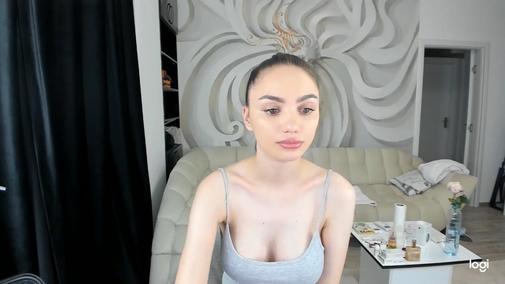 Gallery image thumbnail from HaleySweet18's myfreecams stream on, 06/17/2024, 02:43 image 3 of 20