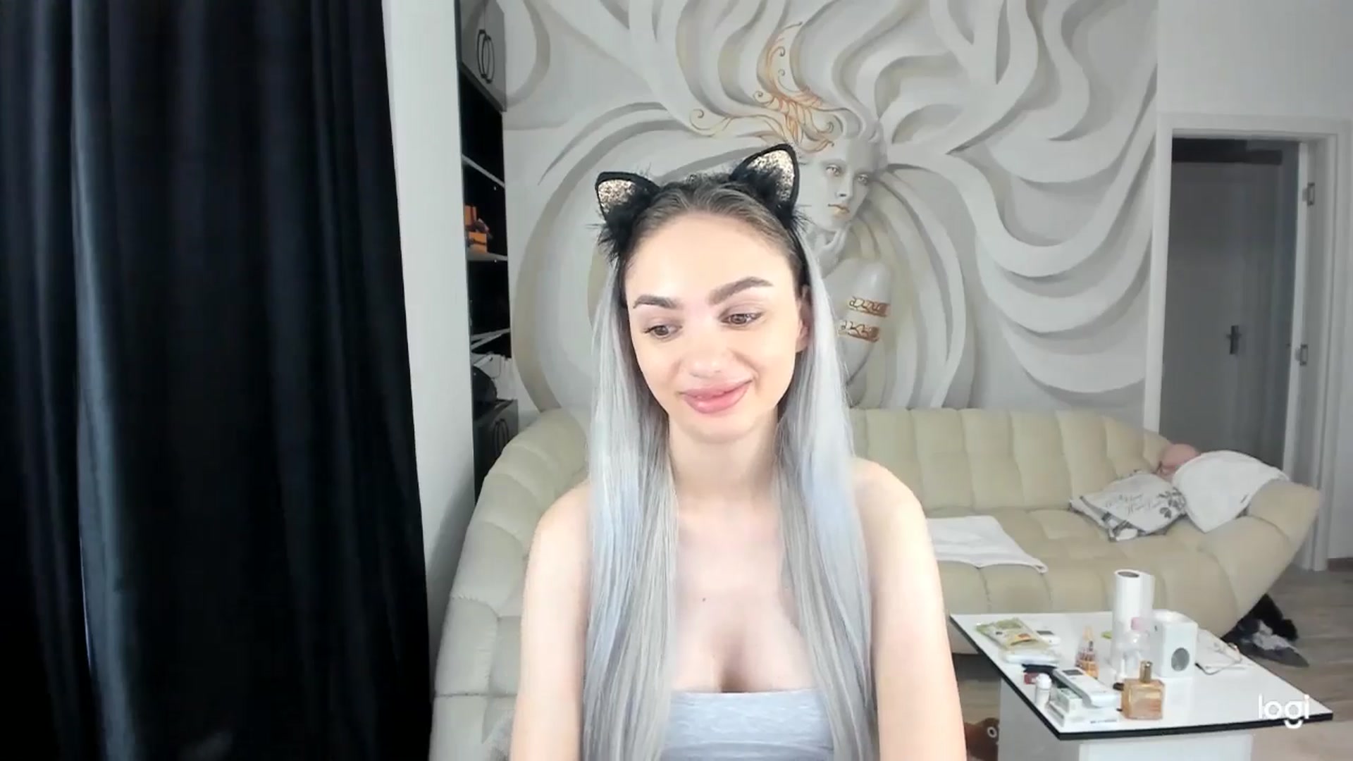 Gallery image thumbnail from HaleySweet18's myfreecams stream on, 06/20/2024, 03:19 image 11 of 20