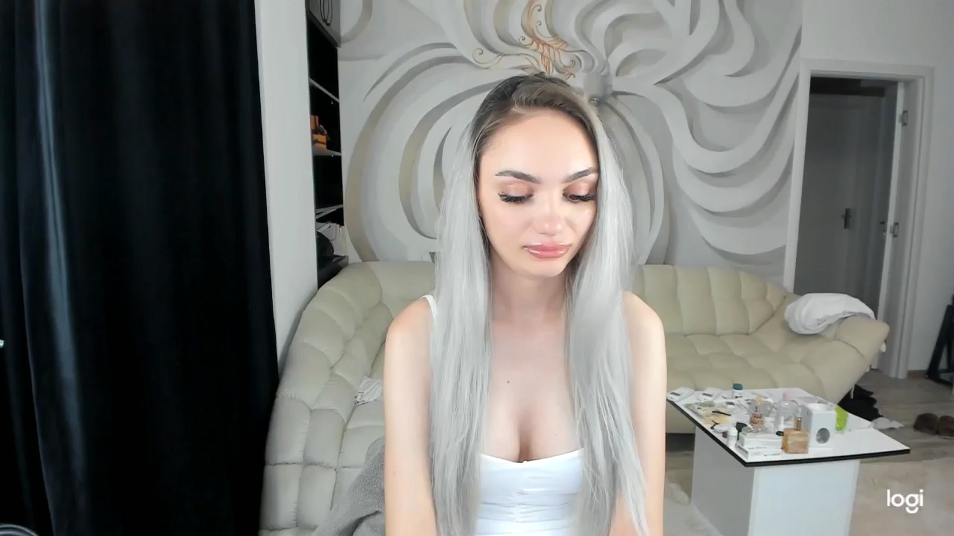 Gallery image thumbnail from HaleySweet18's myfreecams stream on, 07/06/2024, 01:26 image 3 of 20