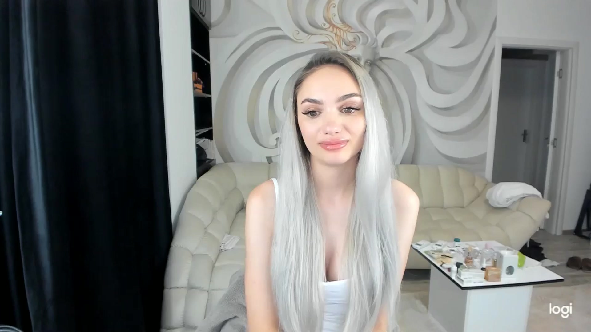 Gallery image thumbnail from HaleySweet18's myfreecams stream on, 07/06/2024, 01:26 image 19 of 20