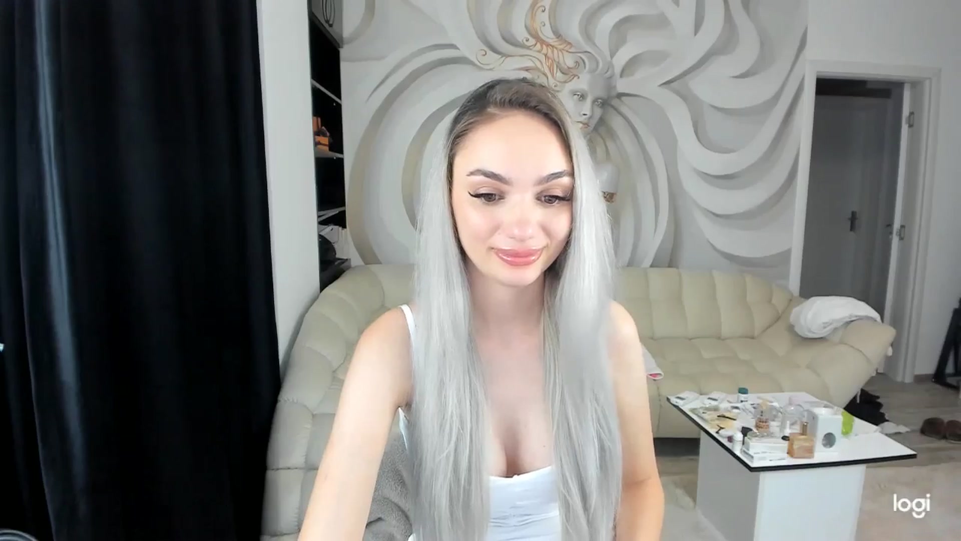 Gallery image thumbnail from HaleySweet18's myfreecams stream on, 07/06/2024, 01:26 image 14 of 20