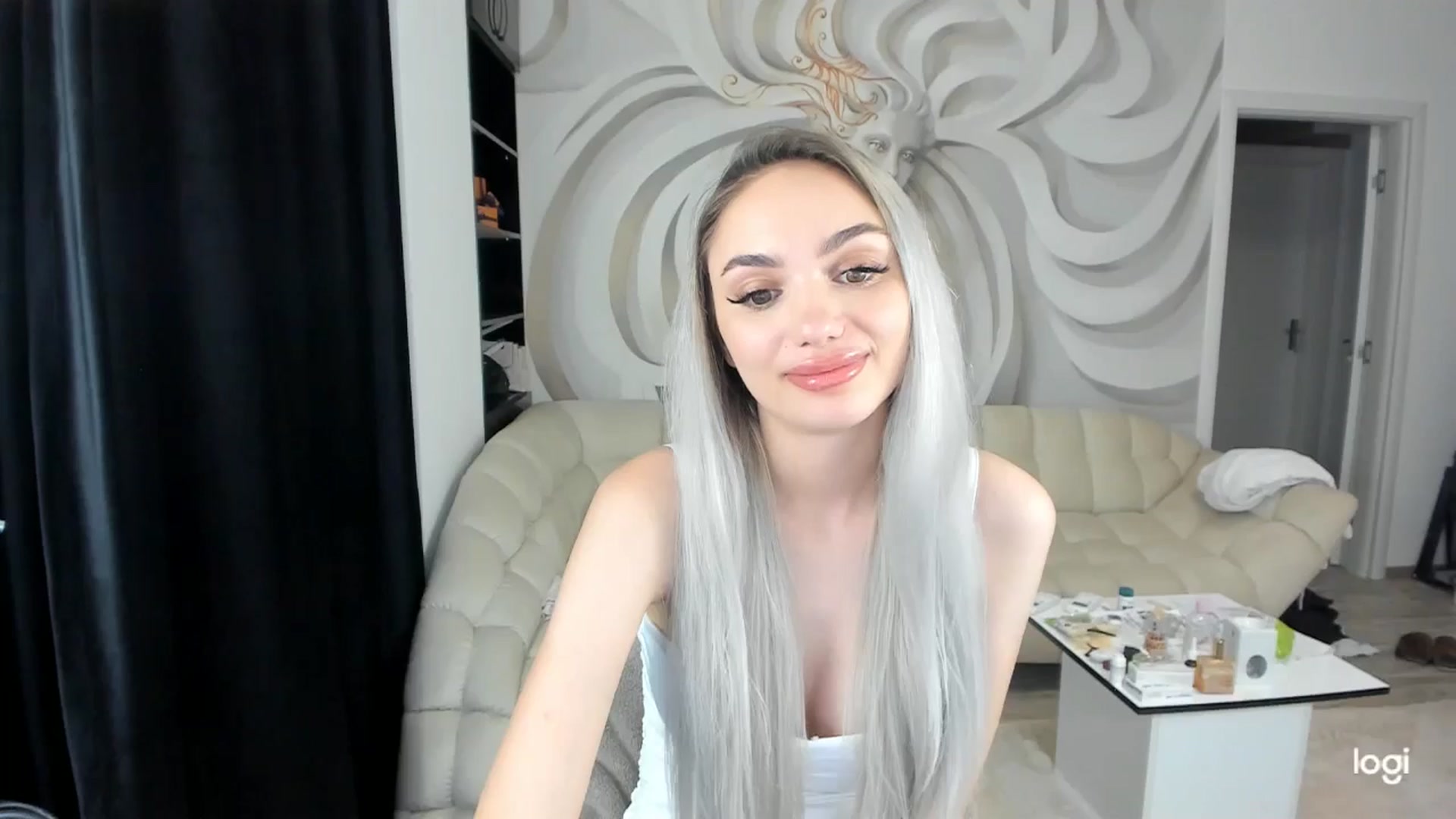 Gallery image thumbnail from HaleySweet18's myfreecams stream on, 07/06/2024, 01:26 image 18 of 20