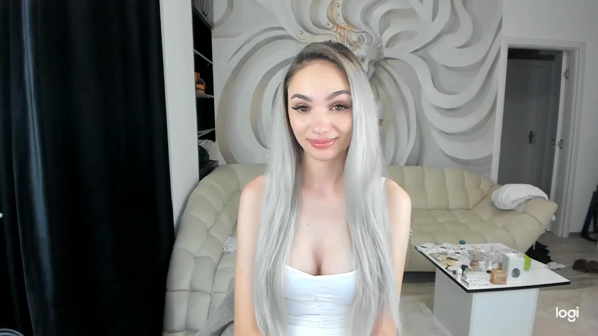 Gallery image thumbnail from HaleySweet18's myfreecams stream on, 07/06/2024, 01:26 image 2 of 20