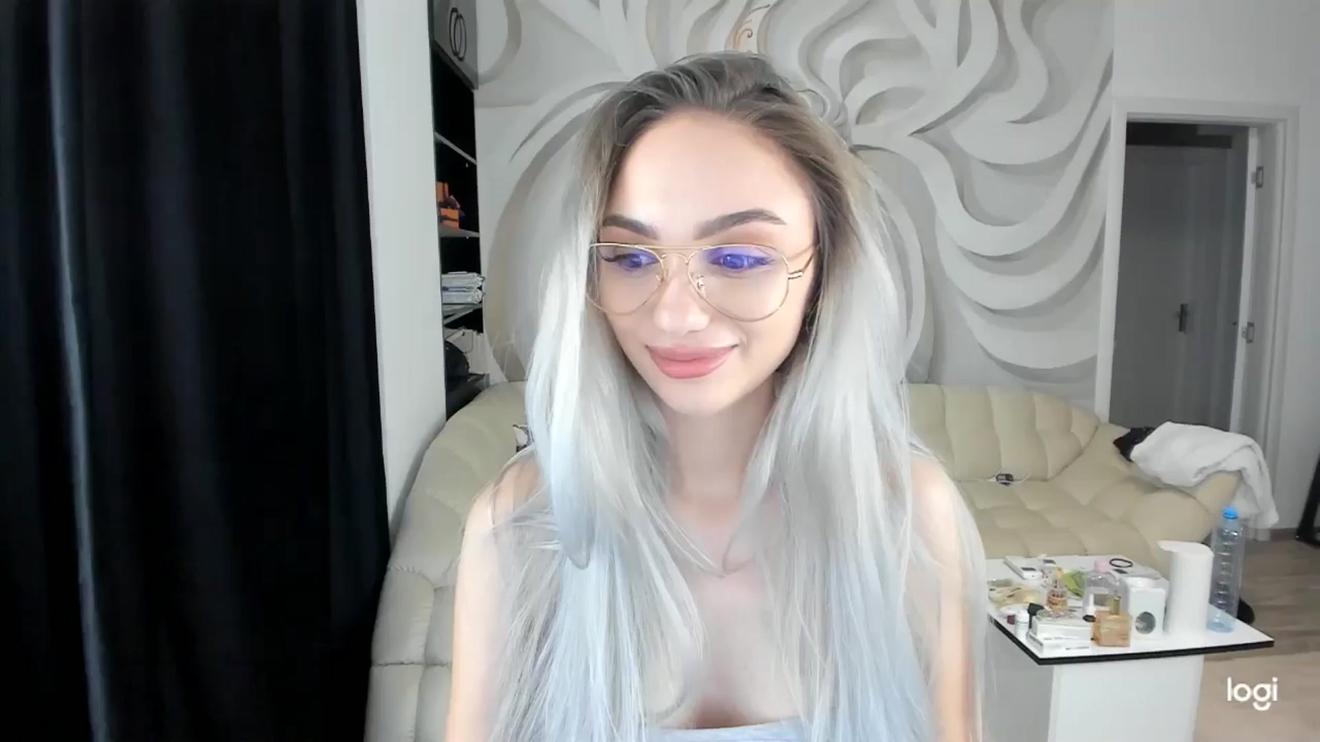 Gallery image thumbnail from HaleySweet18's myfreecams stream on, 07/13/2024, 22:33 image 4 of 20