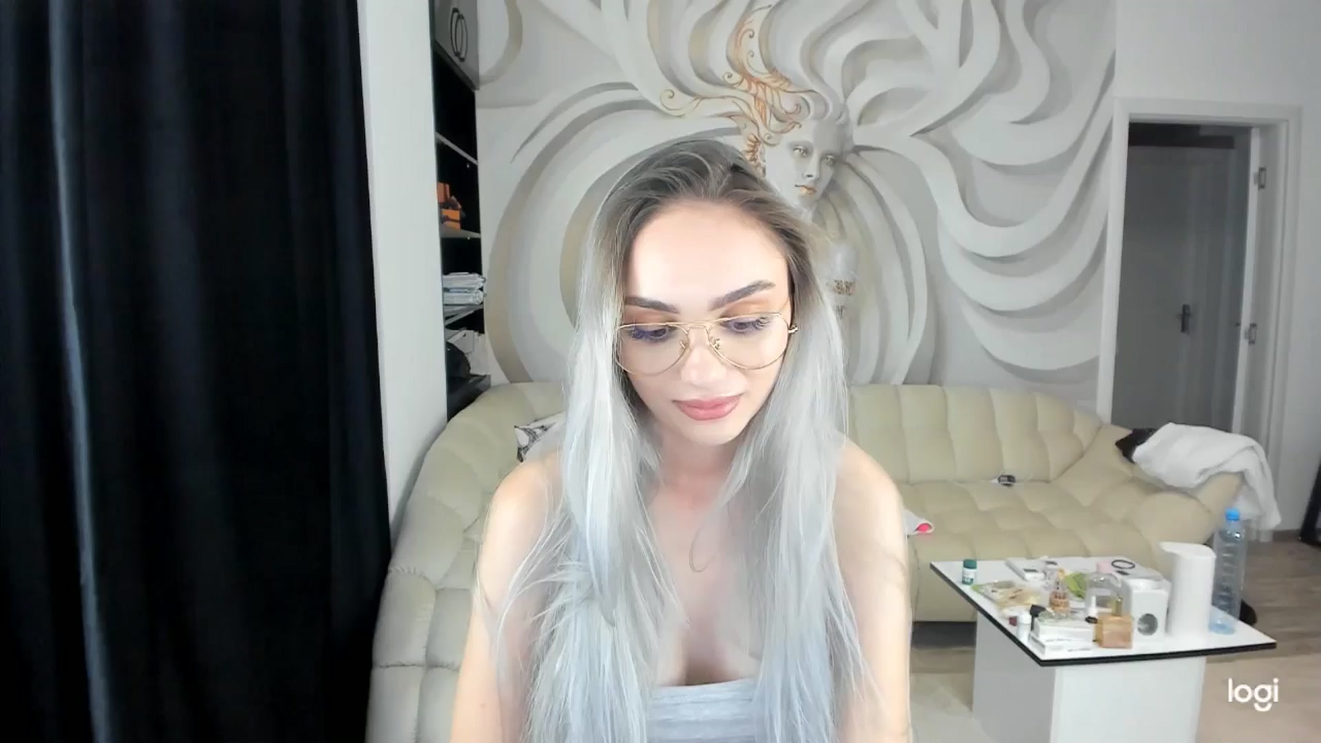 Gallery image thumbnail from HaleySweet18's myfreecams stream on, 07/13/2024, 22:33 image 14 of 20
