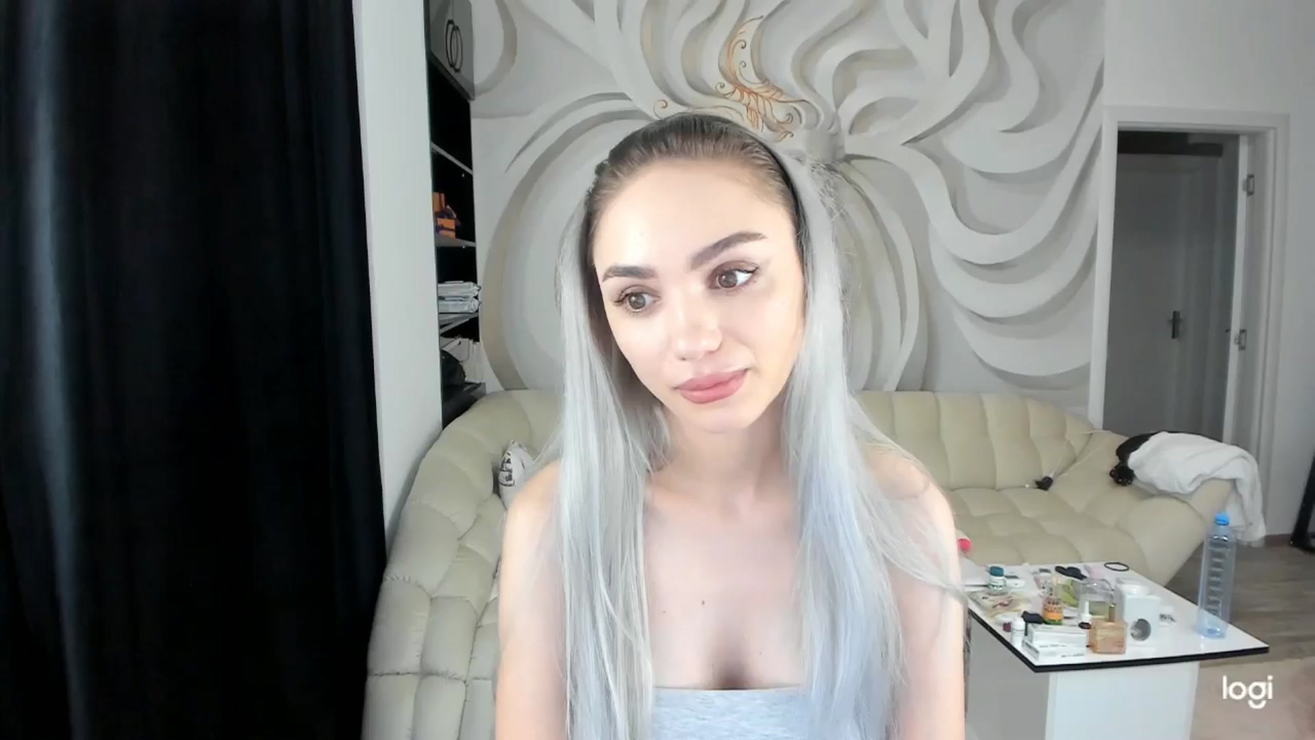 Gallery image thumbnail from HaleySweet18's myfreecams stream on, 07/15/2024, 23:57 image 3 of 20