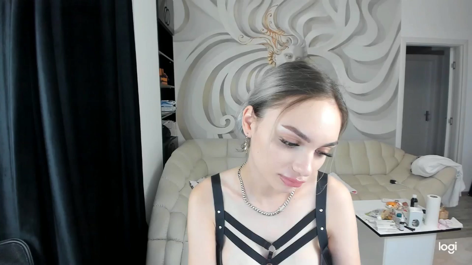 Gallery image thumbnail from HaleySweet18's myfreecams stream on, 07/20/2024, 04:20 image 19 of 20