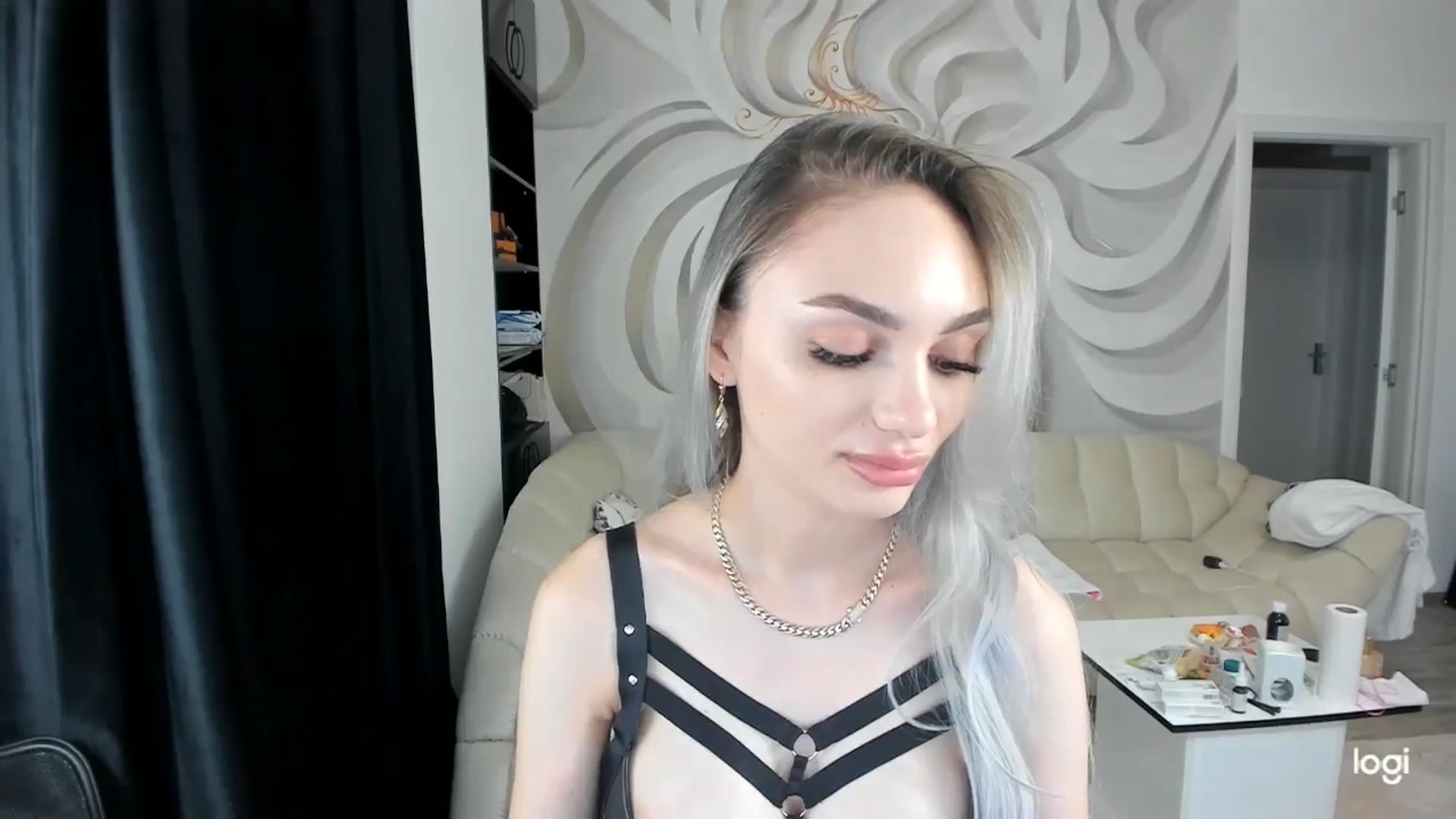 Gallery image thumbnail from HaleySweet18's myfreecams stream on, 07/20/2024, 06:29 image 17 of 20