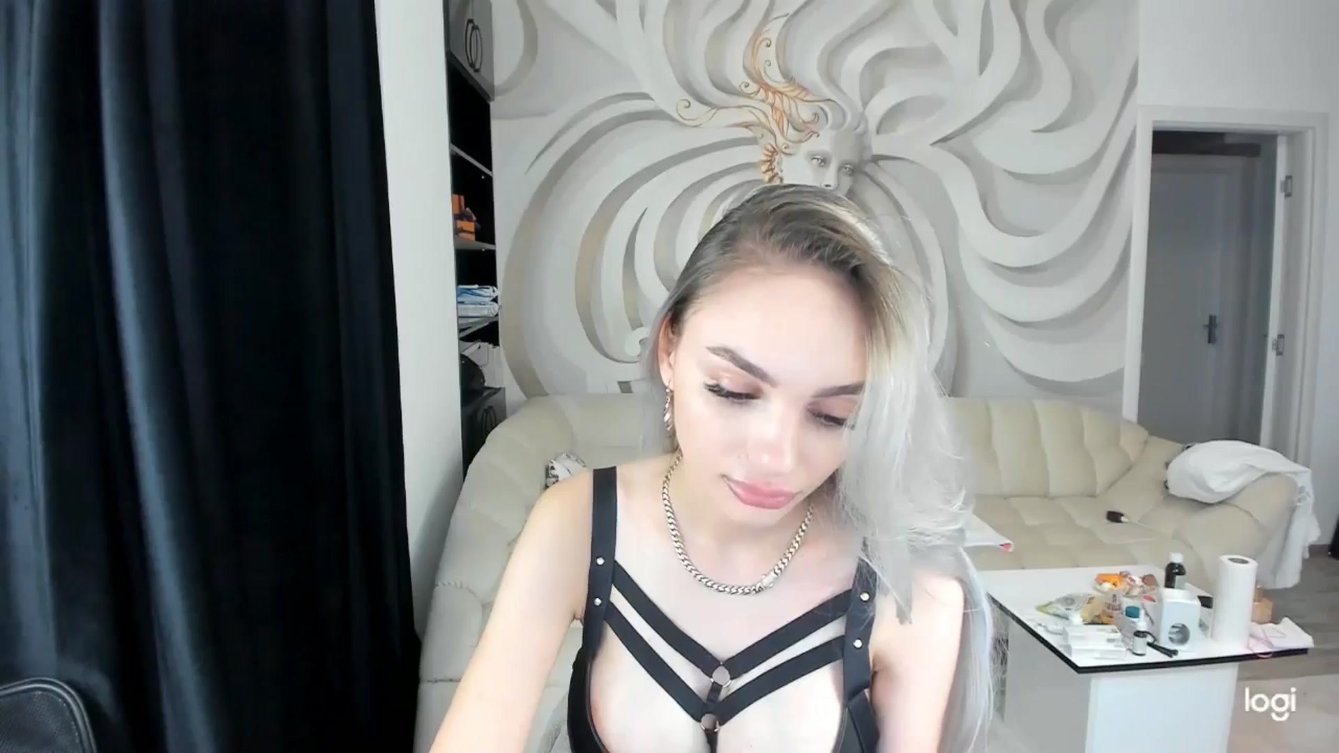 Gallery image thumbnail from HaleySweet18's myfreecams stream on, 07/20/2024, 06:29 image 14 of 20