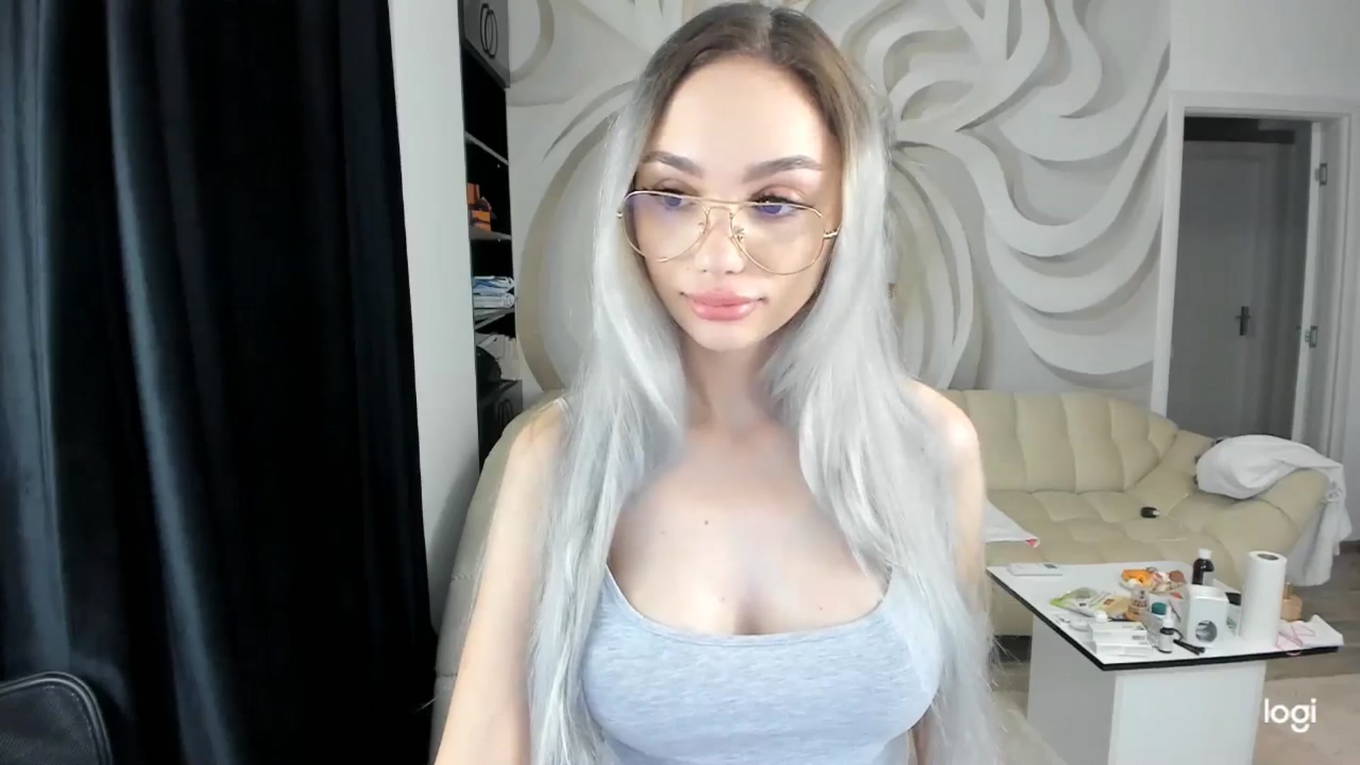 Gallery image thumbnail from HaleySweet18's myfreecams stream on, 07/20/2024, 23:41 image 3 of 20