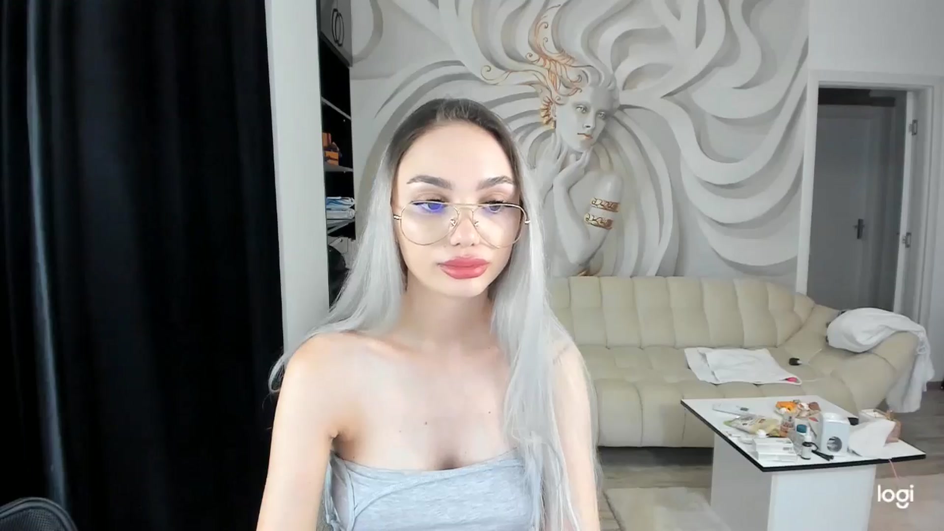 Gallery image thumbnail from HaleySweet18's myfreecams stream on, 07/21/2024, 03:35 image 15 of 20