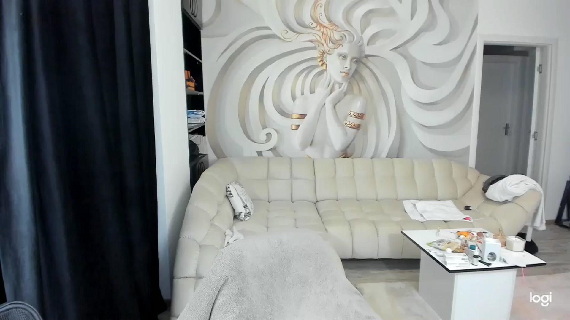 Gallery image thumbnail from HaleySweet18's myfreecams stream on, 07/21/2024, 22:39 image 1 of 20