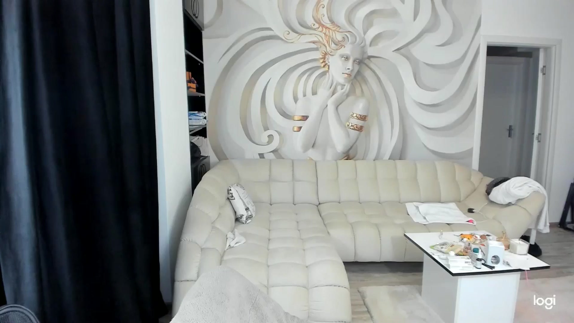 Gallery image thumbnail from HaleySweet18's myfreecams stream on, 07/21/2024, 22:39 image 8 of 20