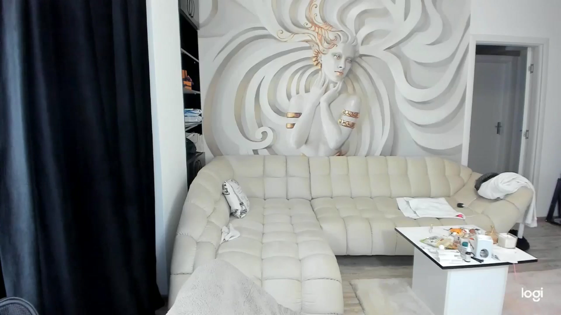 Gallery image thumbnail from HaleySweet18's myfreecams stream on, 07/21/2024, 22:39 image 9 of 20