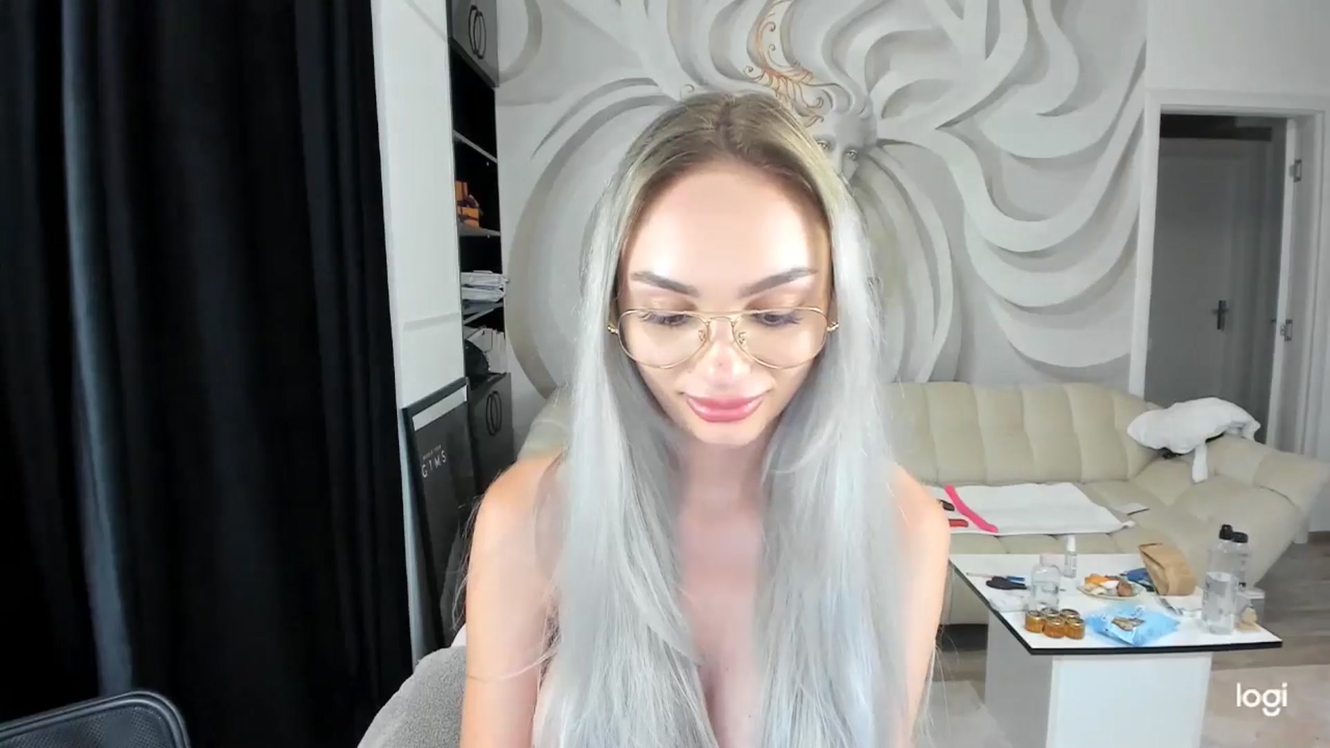Gallery image thumbnail from HaleySweet18's myfreecams stream on, 08/05/2024, 22:37 image 4 of 20
