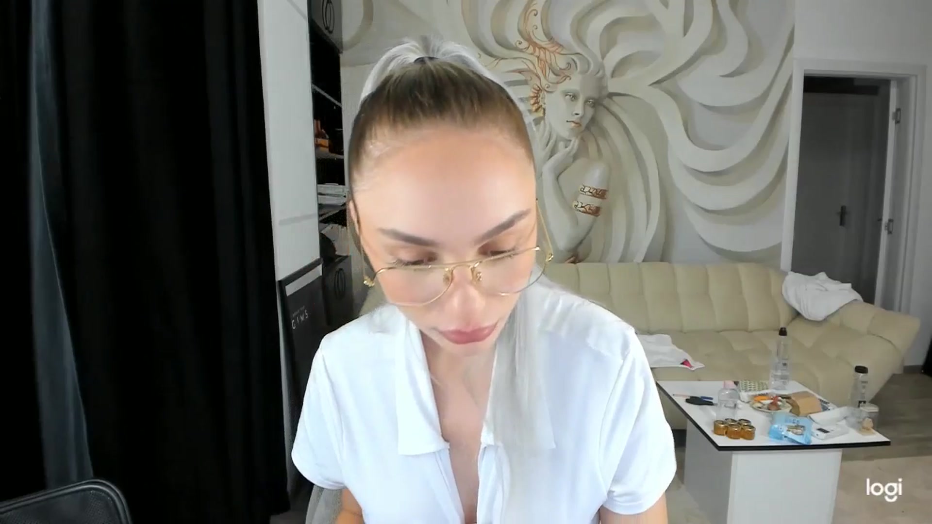 Gallery image thumbnail from HaleySweet18's myfreecams stream on, 08/06/2024, 20:04 image 19 of 20