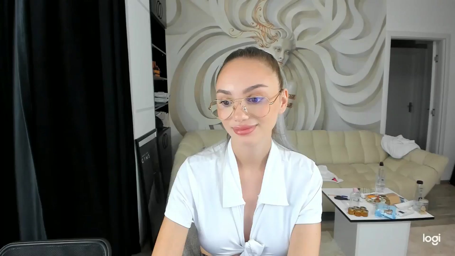 Gallery image thumbnail from HaleySweet18's myfreecams stream on, 08/06/2024, 22:10 image 5 of 20