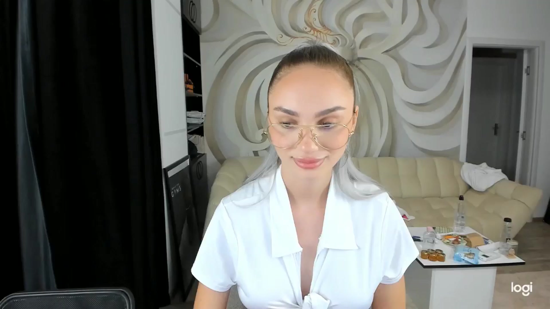 Gallery image thumbnail from HaleySweet18's myfreecams stream on, 08/06/2024, 22:10 image 1 of 20