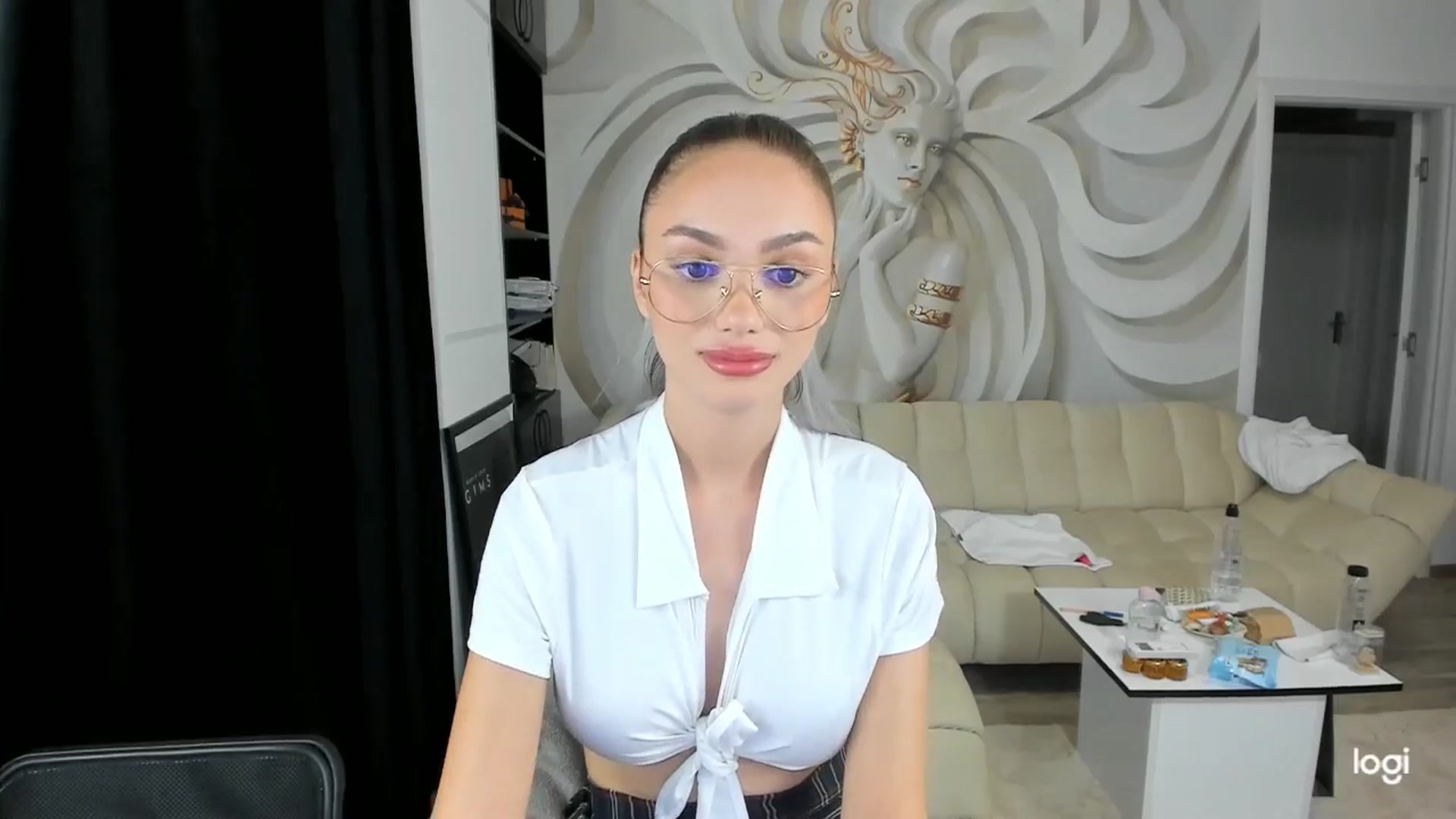 Gallery image thumbnail from HaleySweet18's myfreecams stream on, 08/06/2024, 22:48 image 4 of 20