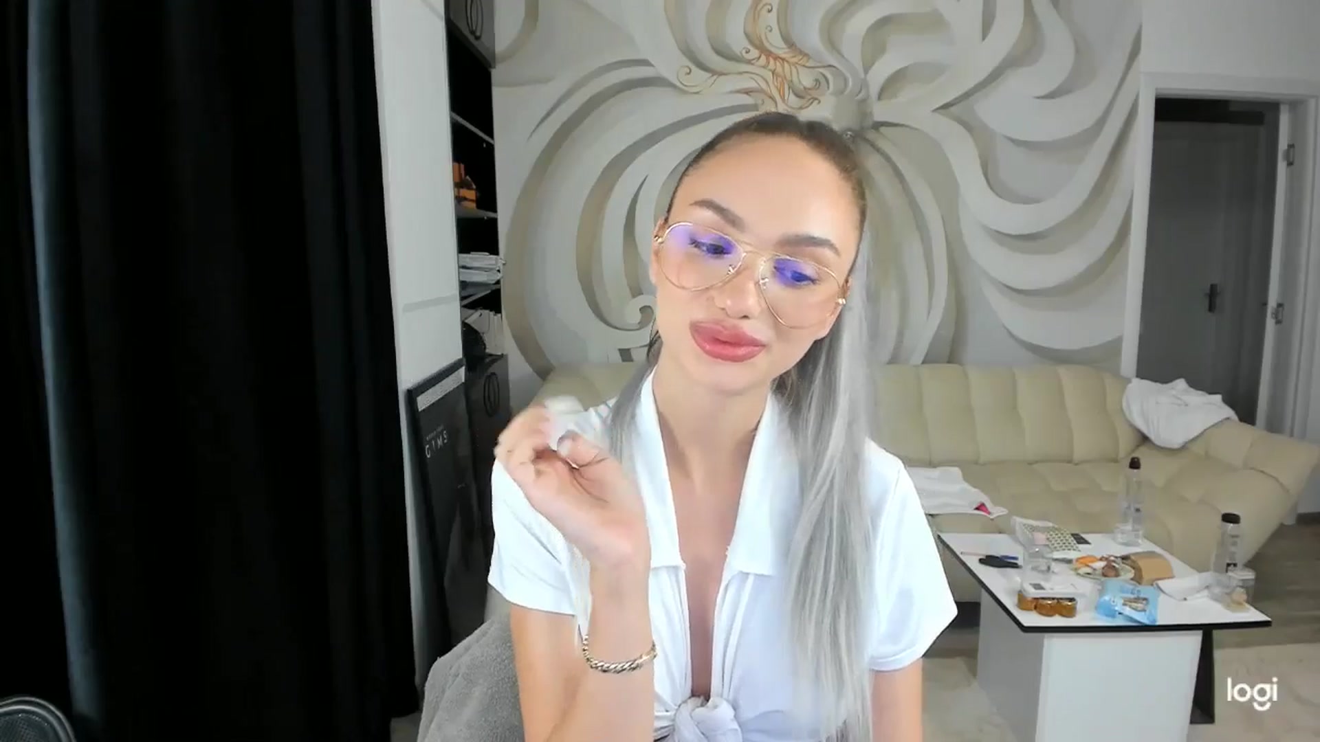 Gallery image thumbnail from HaleySweet18's myfreecams stream on, 08/07/2024, 24:45 image 4 of 20