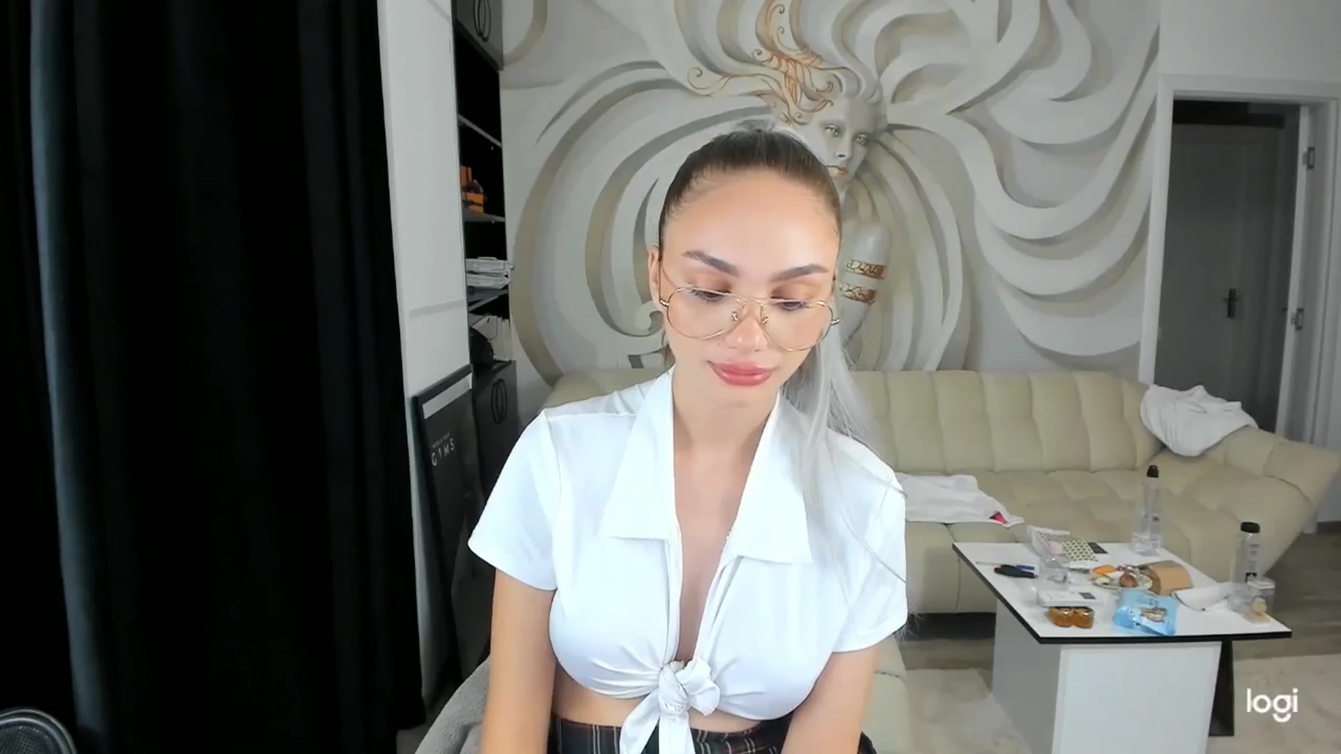 Gallery image thumbnail from HaleySweet18's myfreecams stream on, 08/07/2024, 02:16 image 6 of 20