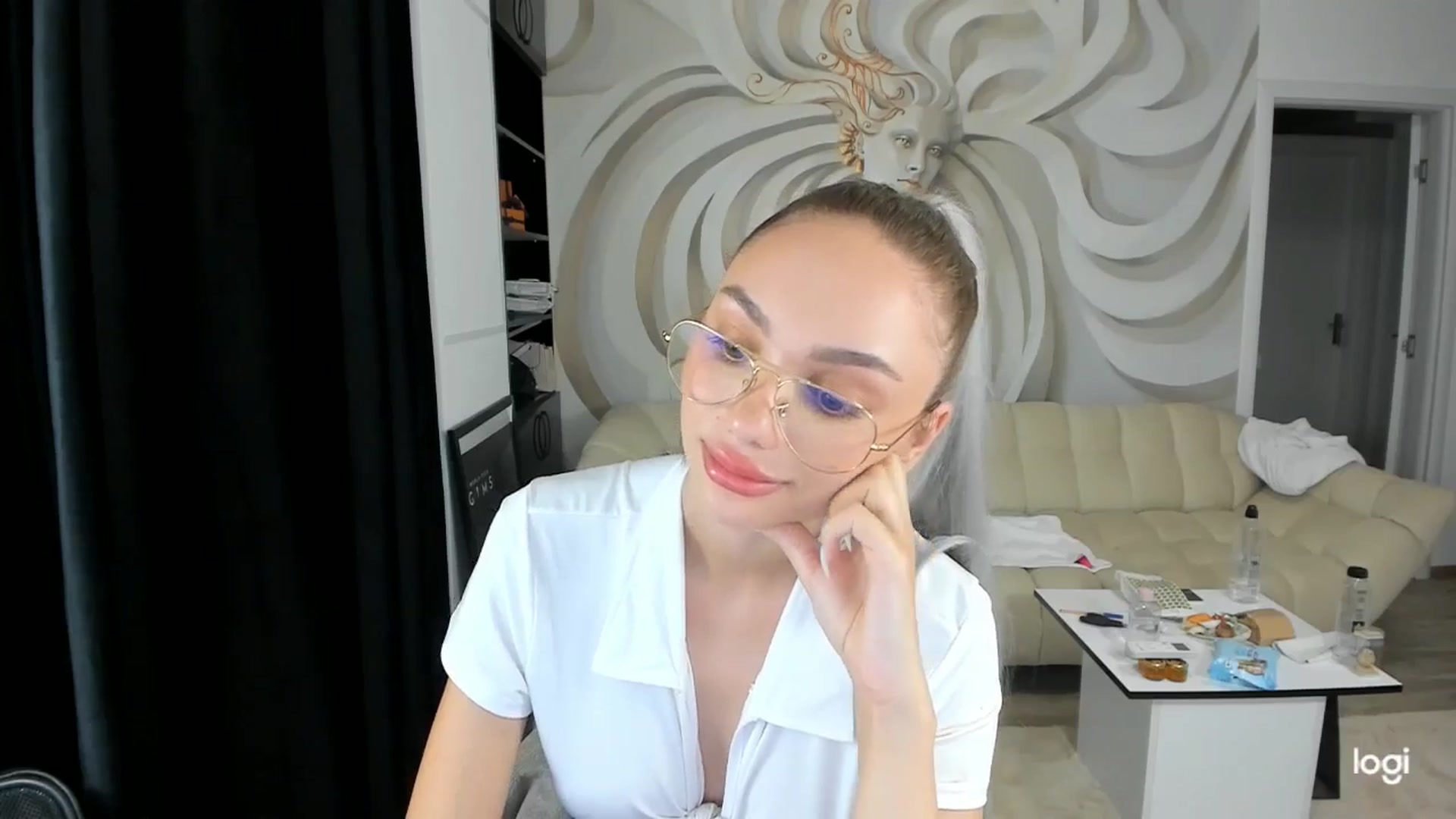 Gallery image thumbnail from HaleySweet18's myfreecams stream on, 08/07/2024, 02:16 image 3 of 20