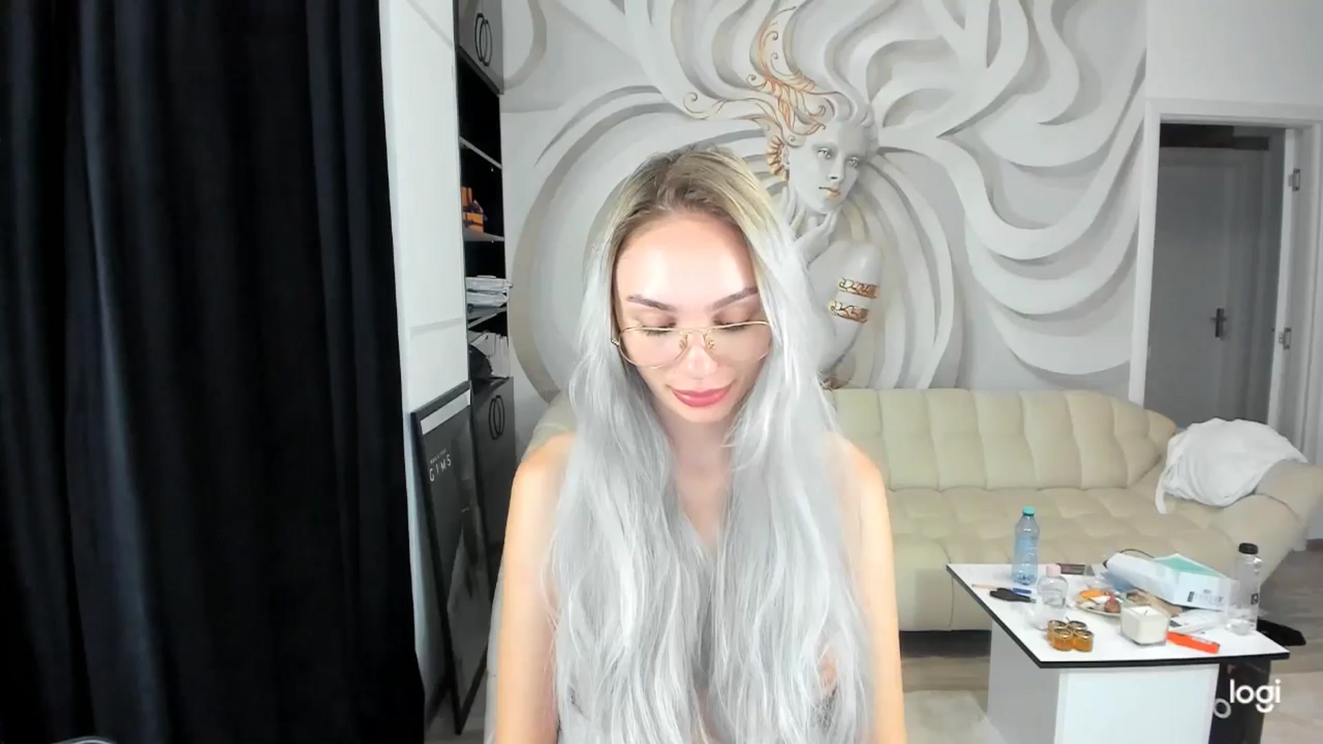 Gallery image thumbnail from HaleySweet18's myfreecams stream on, 08/09/2024, 21:53 image 10 of 20