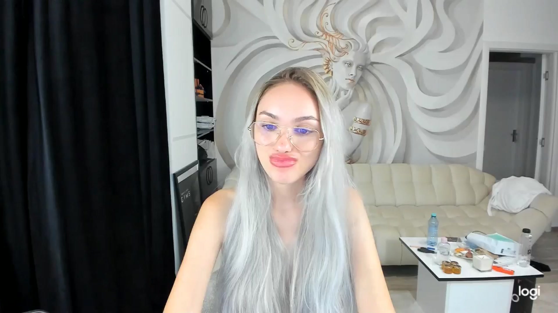 Gallery image thumbnail from HaleySweet18's myfreecams stream on, 08/09/2024, 21:53 image 6 of 20