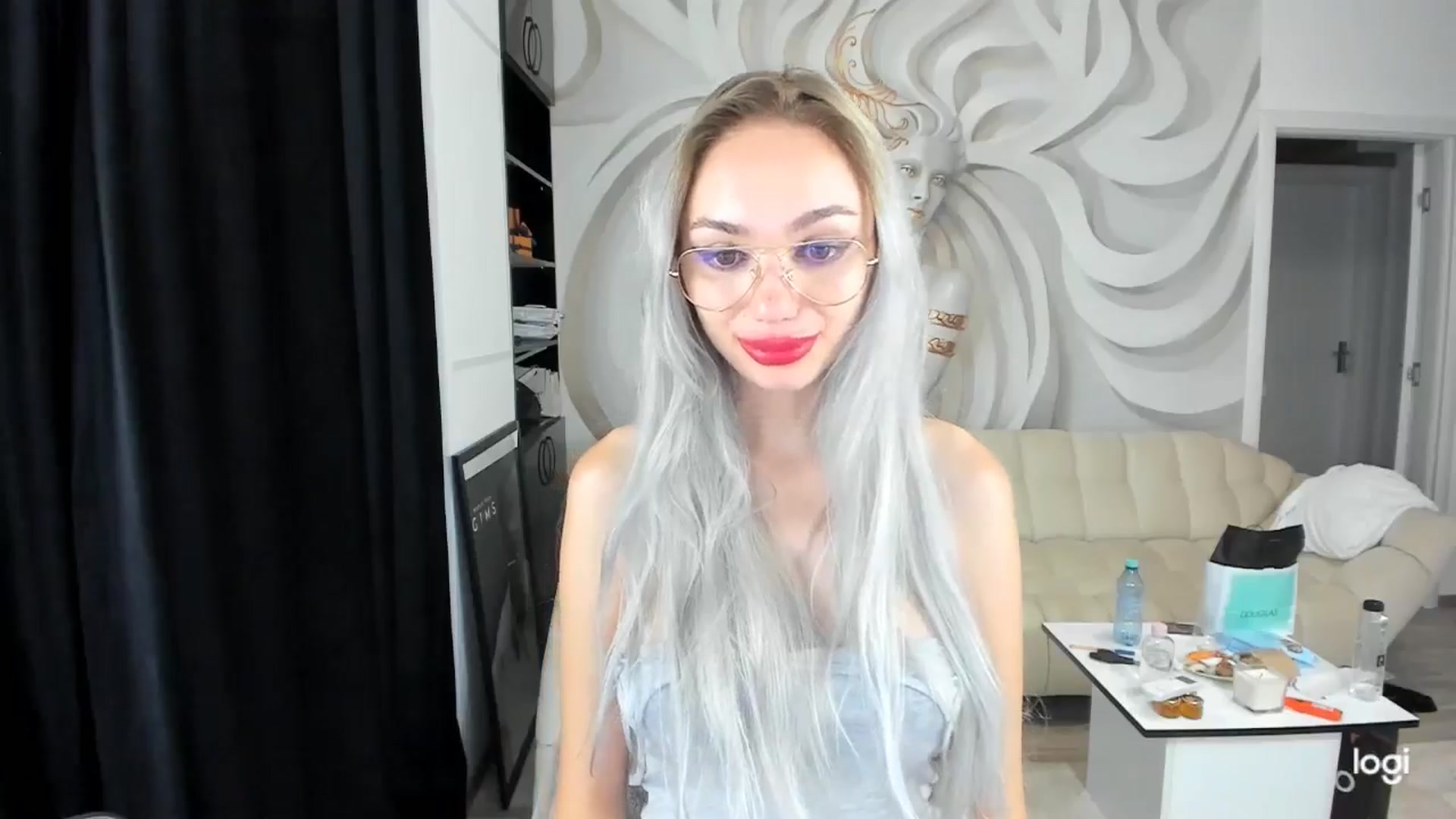 Gallery image thumbnail from HaleySweet18's myfreecams stream on, 08/10/2024, 04:55 image 16 of 20