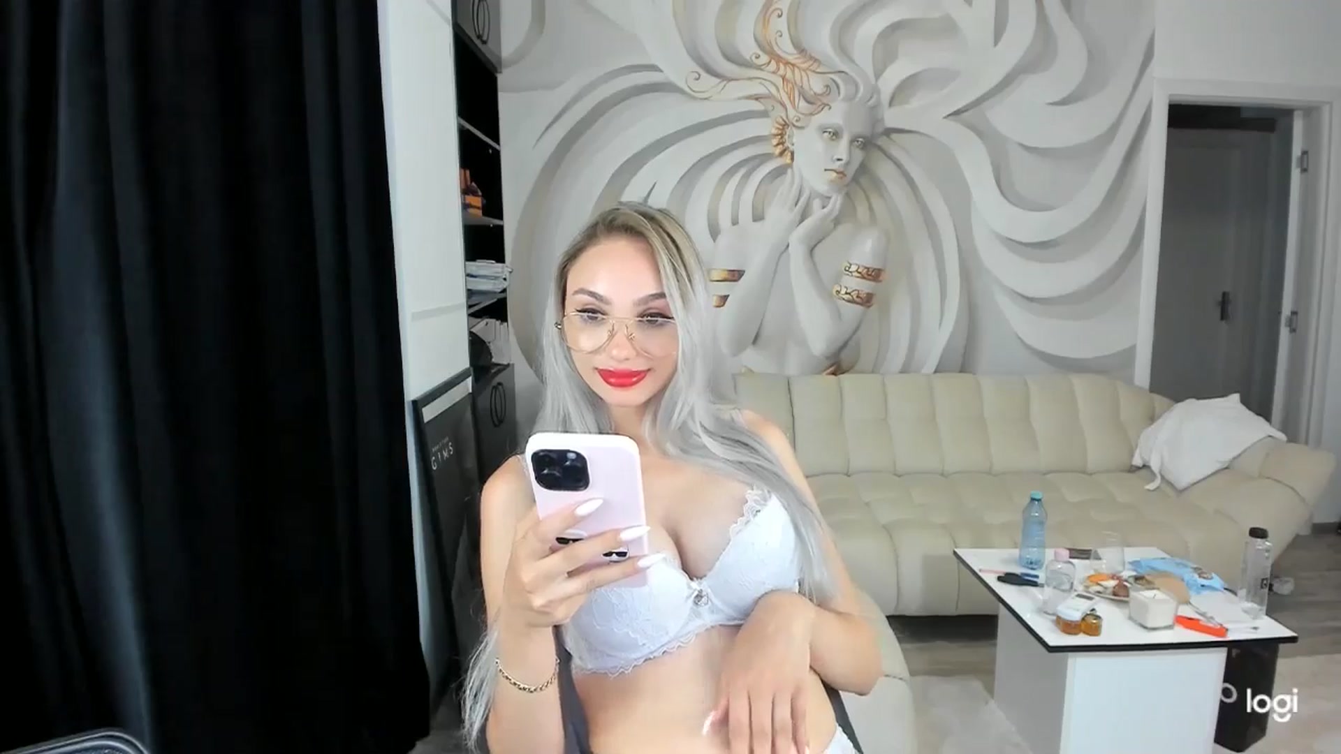 Gallery image thumbnail from HaleySweet18's myfreecams stream on, 08/12/2024, 04:17 image 9 of 20