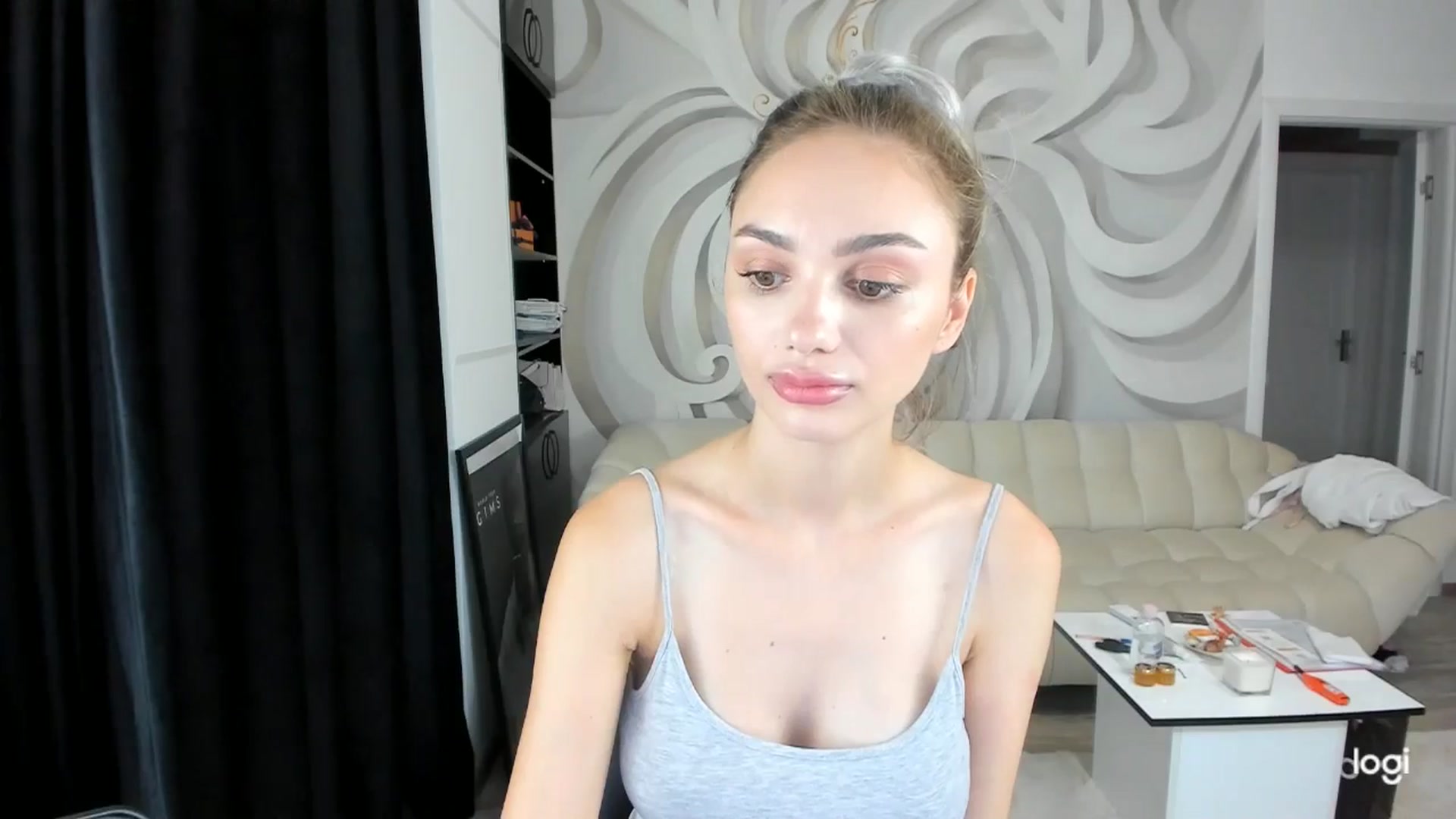 Gallery image thumbnail from HaleySweet18's myfreecams stream on, 08/15/2024, 22:42 image 11 of 20