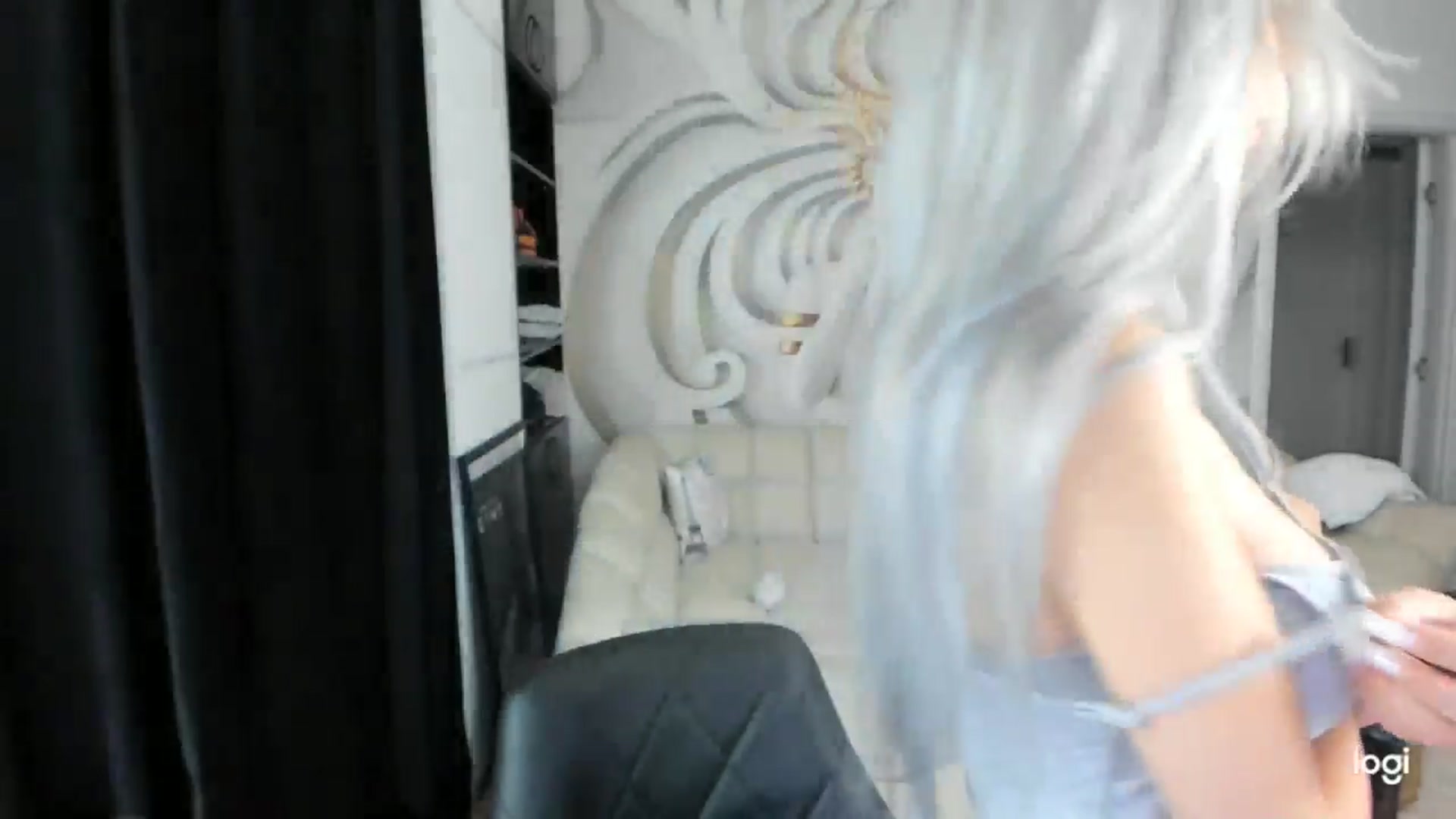 Gallery image thumbnail from HaleySweet18's myfreecams stream on, 08/19/2024, 02:56 image 8 of 20