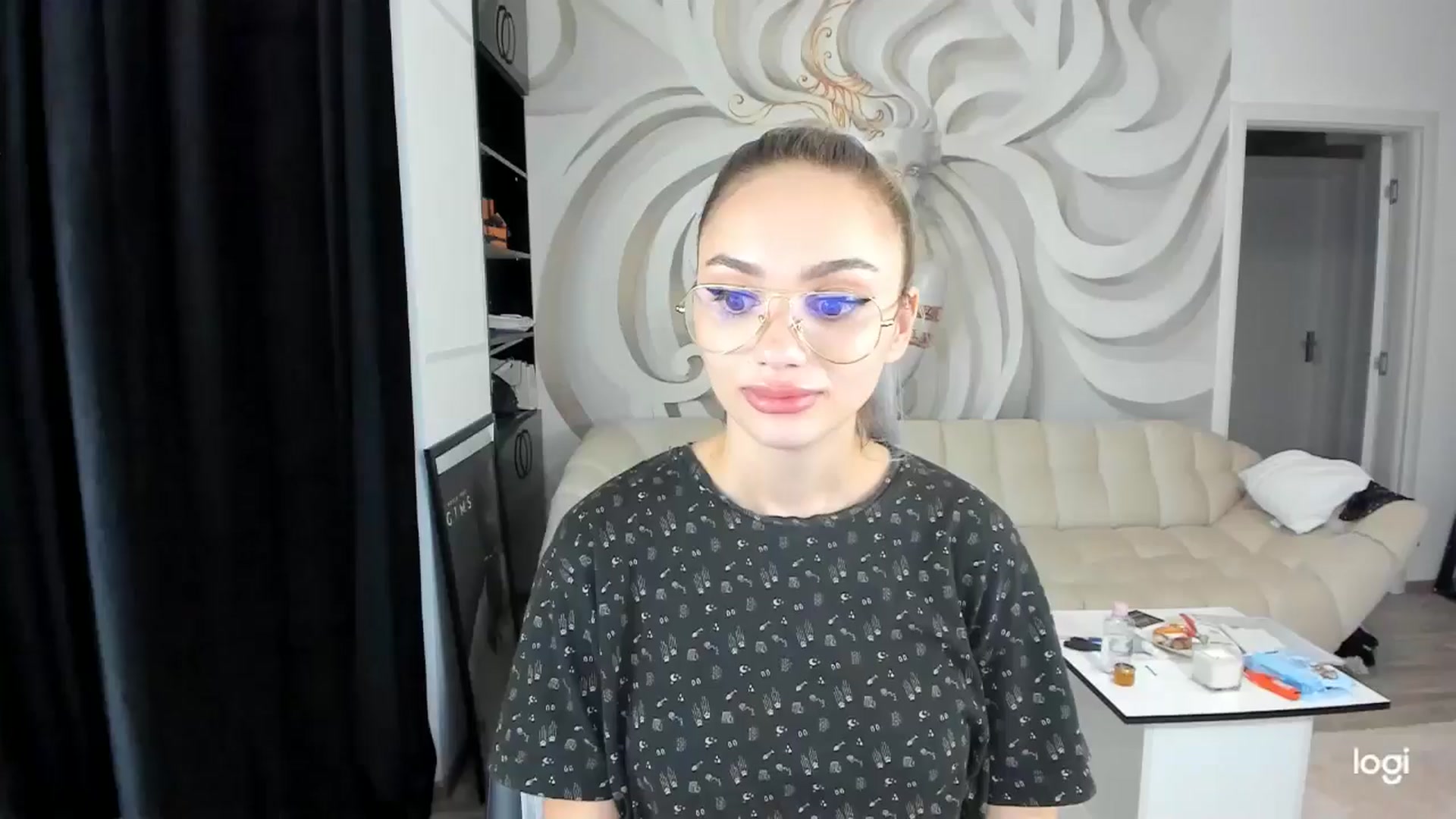 Gallery image thumbnail from HaleySweet18's myfreecams stream on, 08/22/2024, 06:49 image 16 of 20