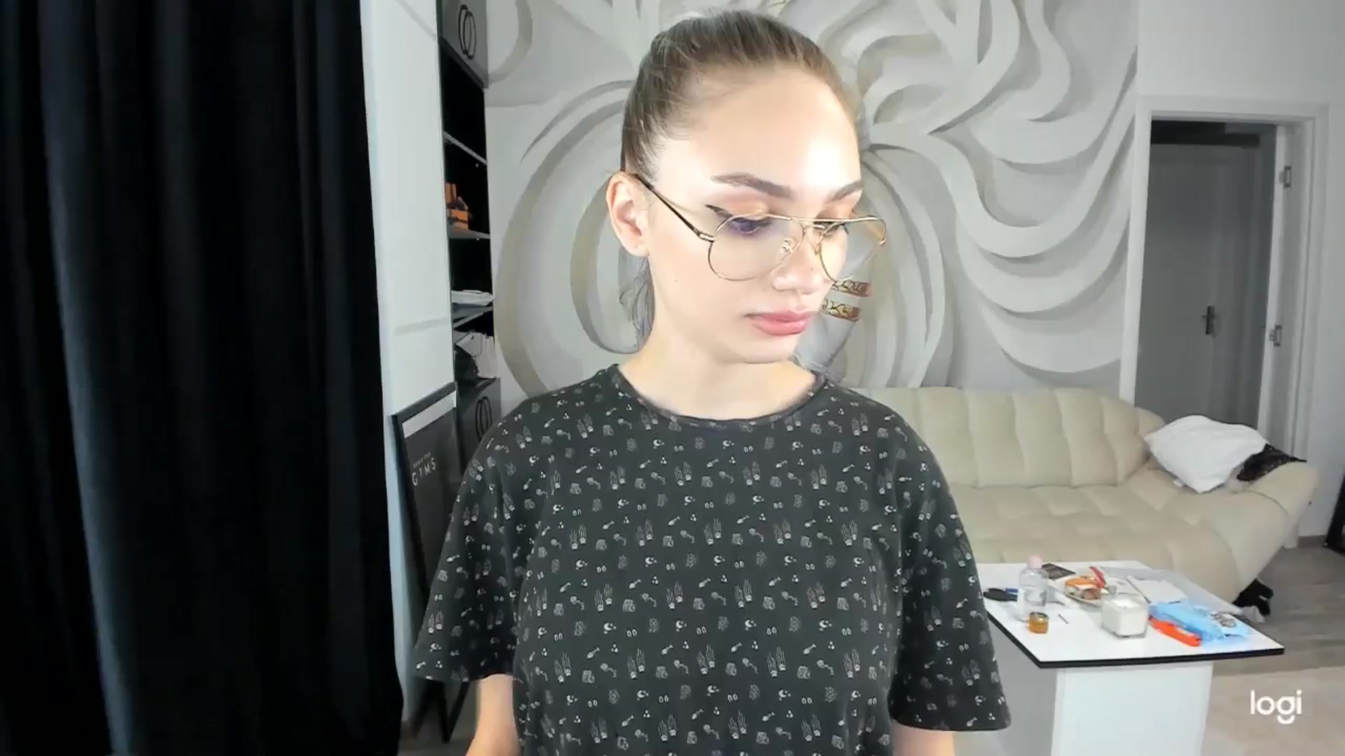 Gallery image thumbnail from HaleySweet18's myfreecams stream on, 08/22/2024, 06:49 image 19 of 20