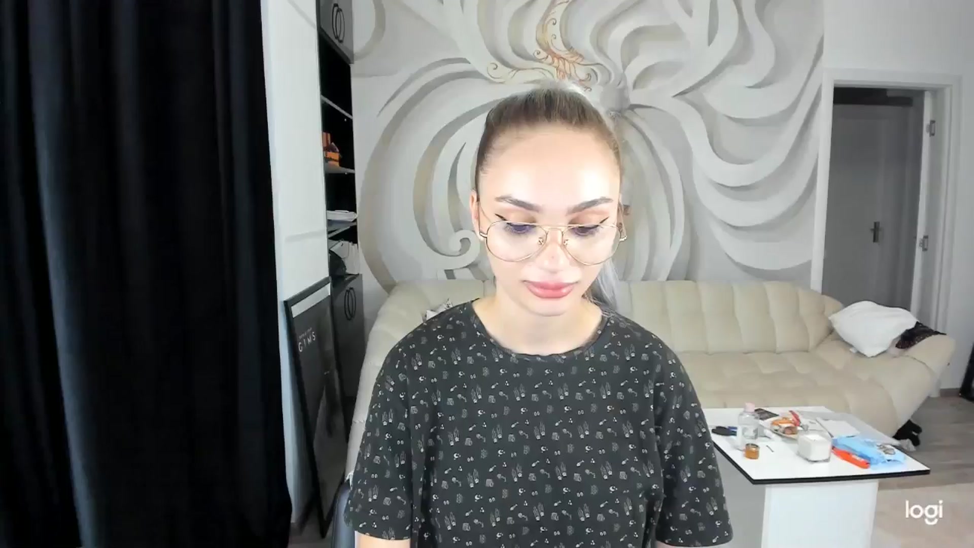 Gallery image thumbnail from HaleySweet18's myfreecams stream on, 08/22/2024, 06:49 image 17 of 20