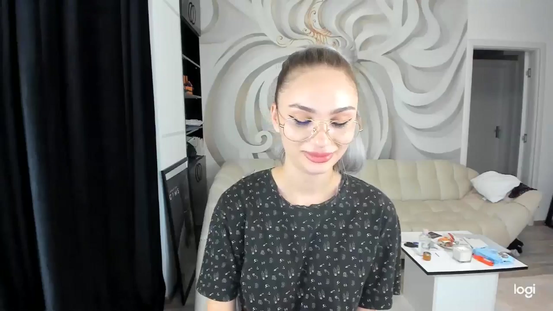 Gallery image thumbnail from HaleySweet18's myfreecams stream on, 08/22/2024, 06:49 image 10 of 20