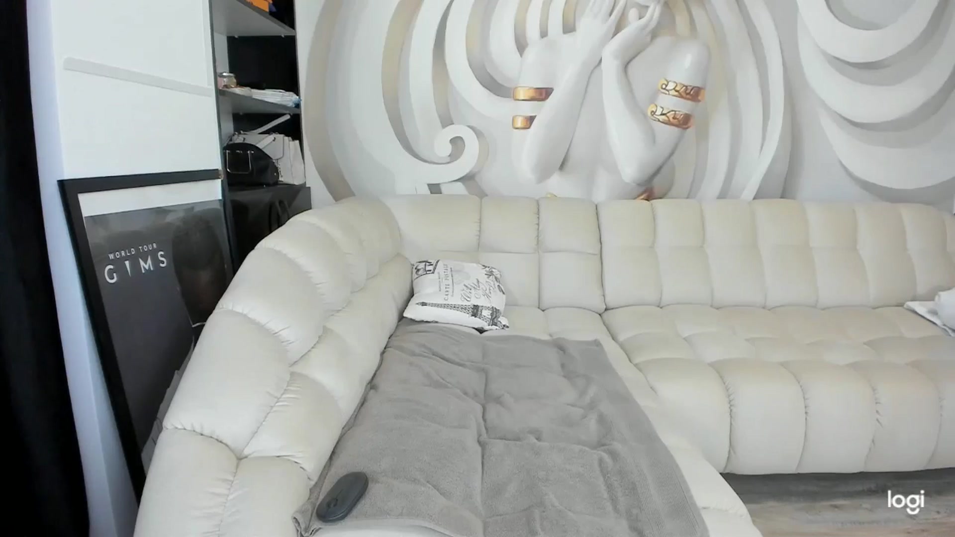 Gallery image thumbnail from HaleySweet18's myfreecams stream on, 08/28/2024, 19:43 image 16 of 20