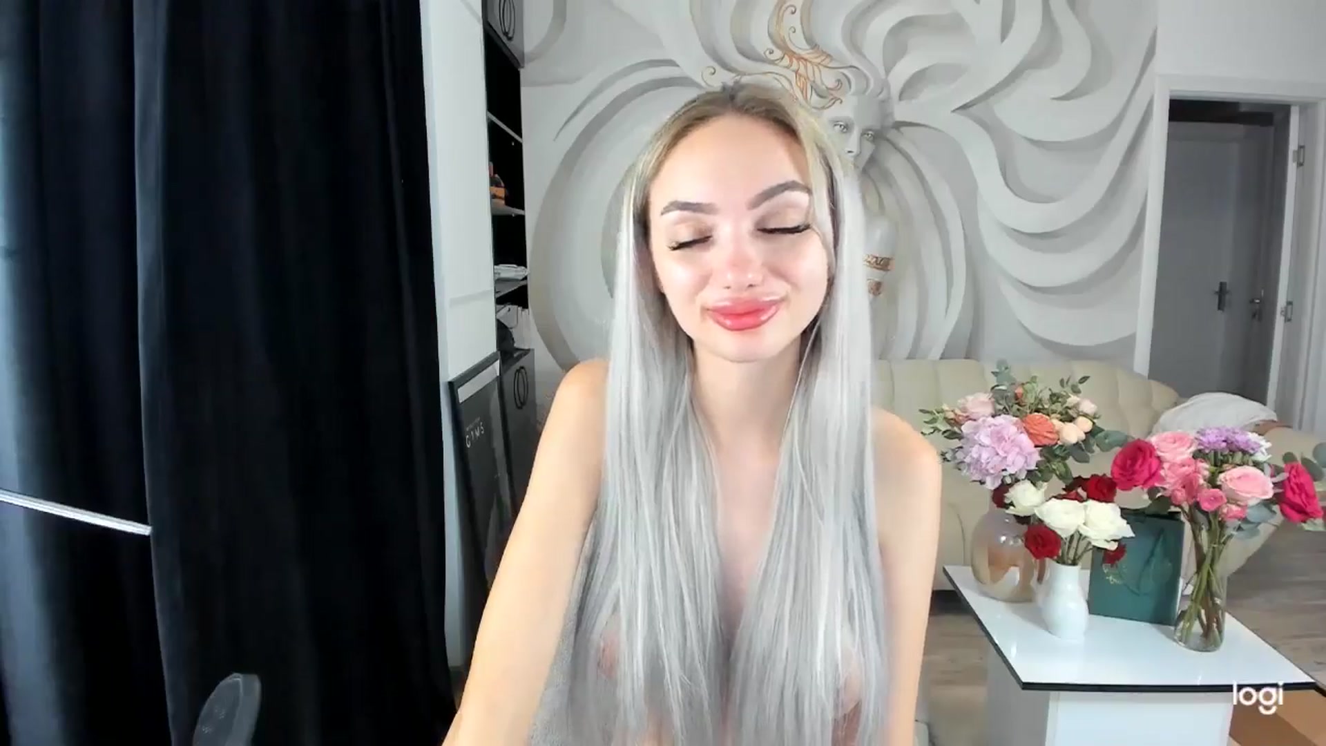 Gallery image thumbnail from HaleySweet18's myfreecams stream on, 08/31/2024, 21:48 image 19 of 20
