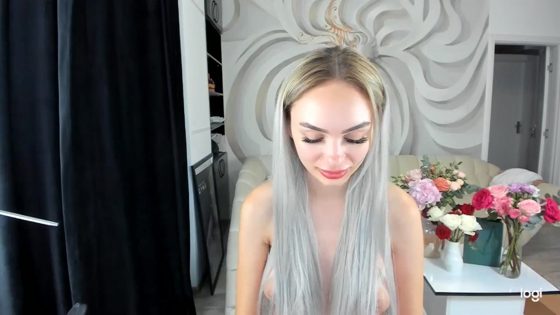 Gallery image thumbnail from HaleySweet18's myfreecams stream on, 08/31/2024, 22:34 image 10 of 20