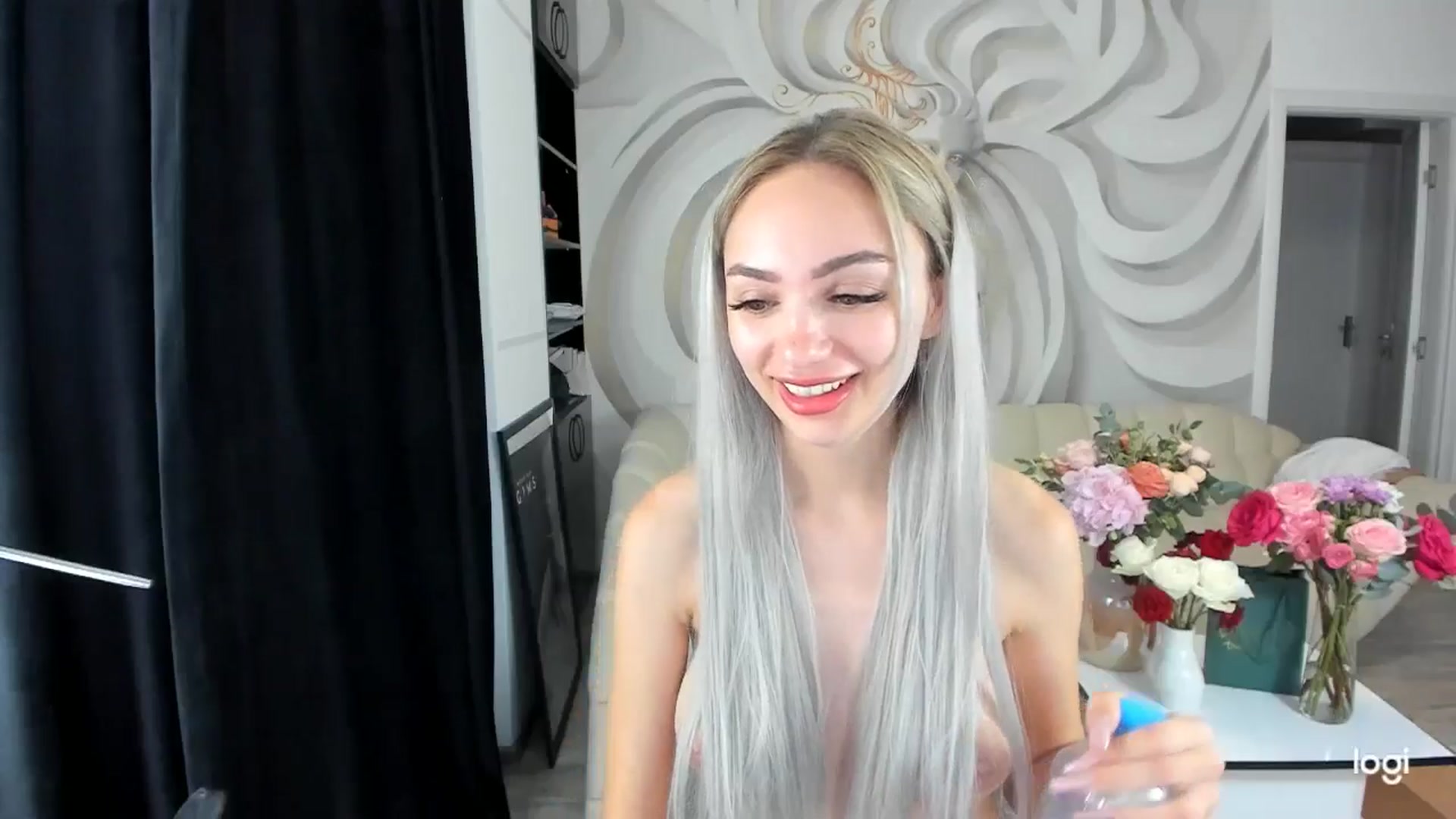 Gallery image thumbnail from HaleySweet18's myfreecams stream on, 08/31/2024, 22:34 image 8 of 20
