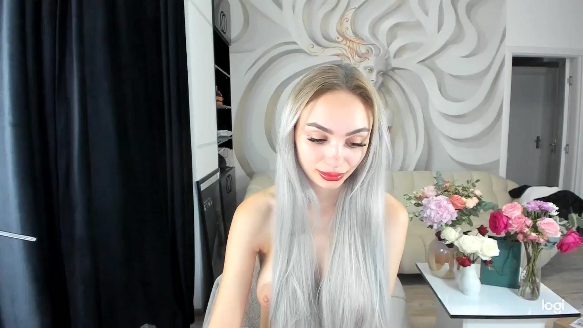 Gallery image thumbnail from HaleySweet18's myfreecams stream on, 09/02/2024, 21:17 image 6 of 20