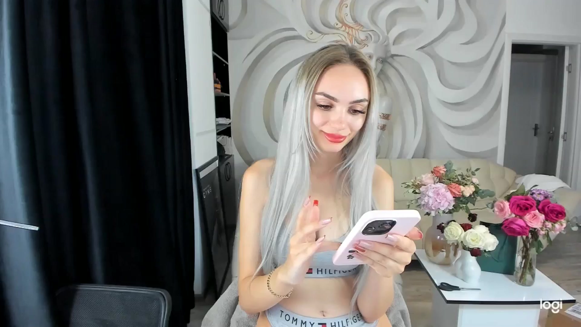Gallery image thumbnail from HaleySweet18's myfreecams stream on, 09/03/2024, 22:58 image 18 of 20