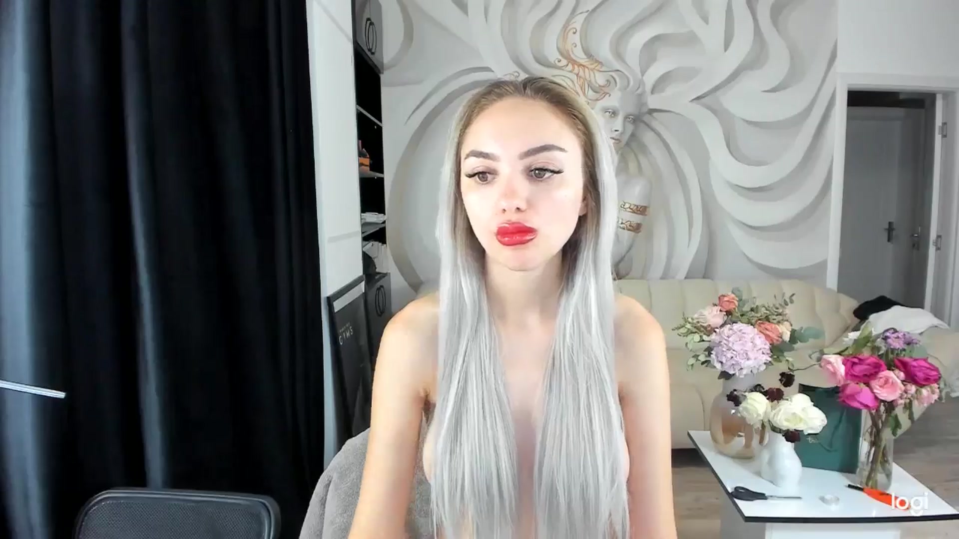 Gallery image thumbnail from HaleySweet18's myfreecams stream on, 09/04/2024, 20:59 image 2 of 20