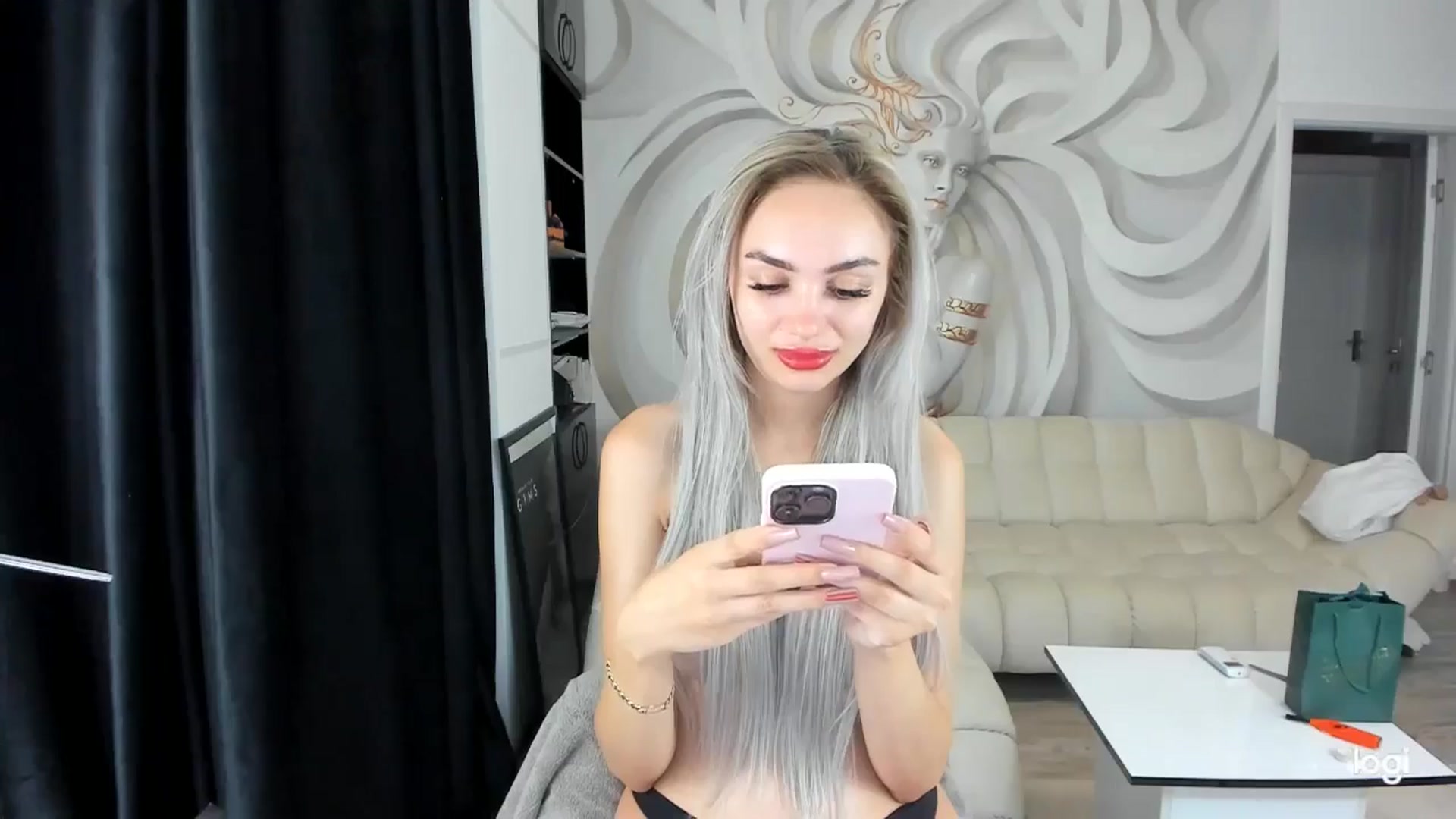 Gallery image thumbnail from HaleySweet18's myfreecams stream on, 09/09/2024, 04:45 image 8 of 20