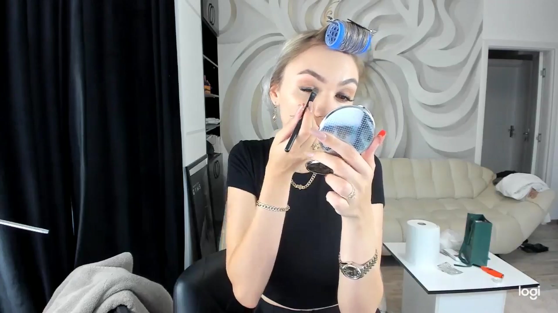 Gallery image thumbnail from HaleySweet18's myfreecams stream on, 09/16/2024, 06:21 image 13 of 20