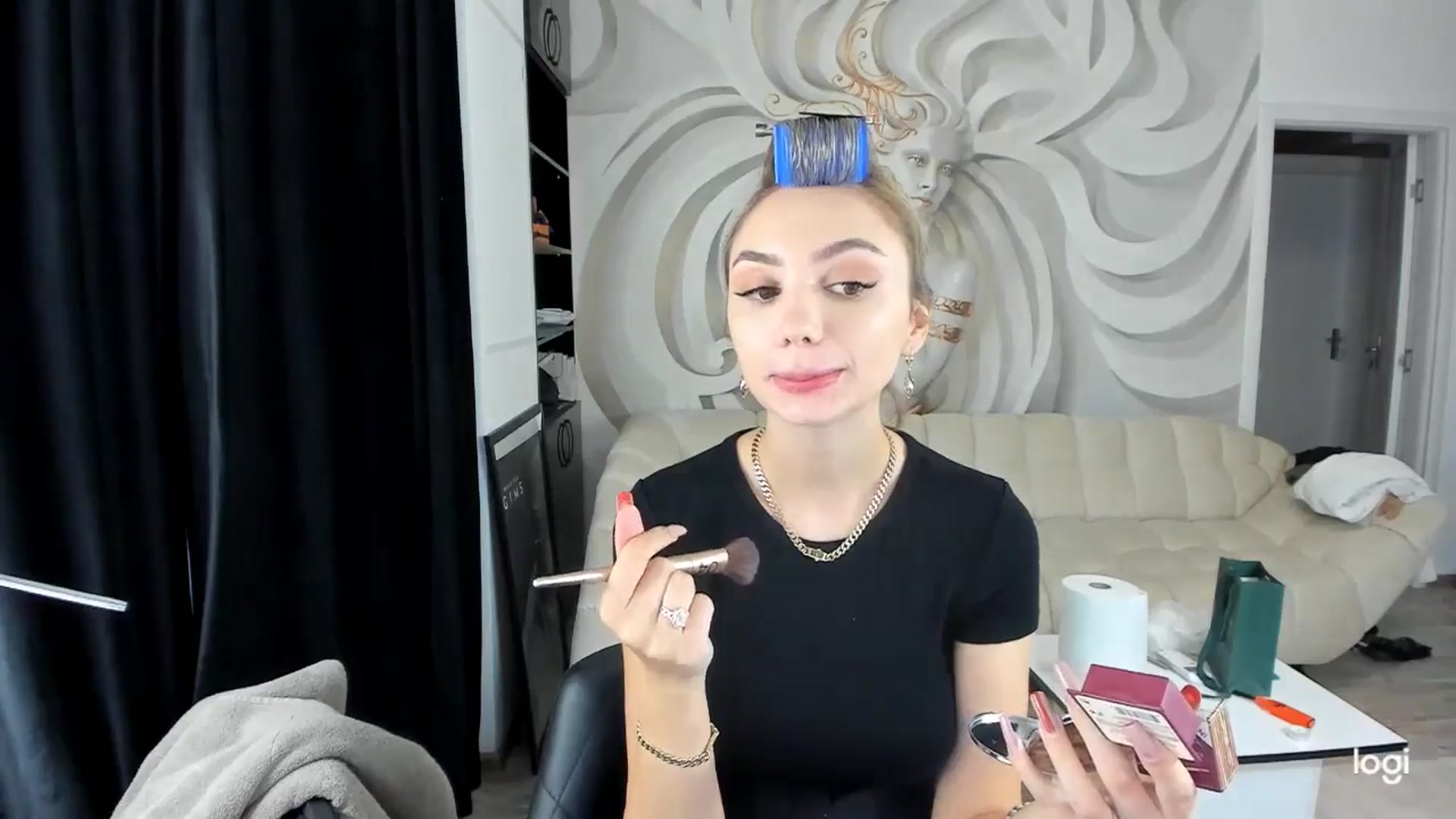 Gallery image thumbnail from HaleySweet18's myfreecams stream on, 09/16/2024, 06:21 image 9 of 20