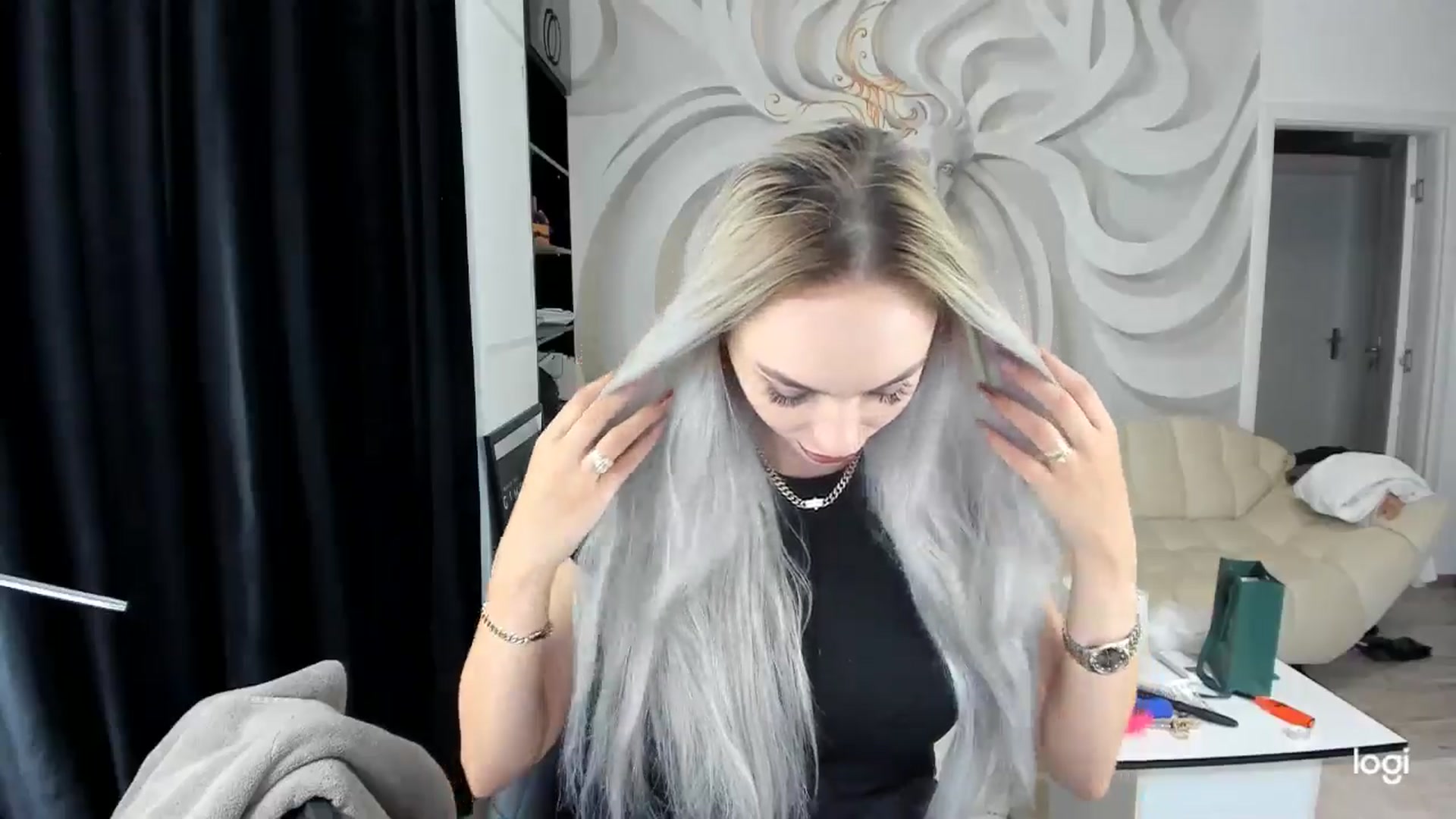 Gallery image thumbnail from HaleySweet18's myfreecams stream on, 09/16/2024, 06:21 image 19 of 20