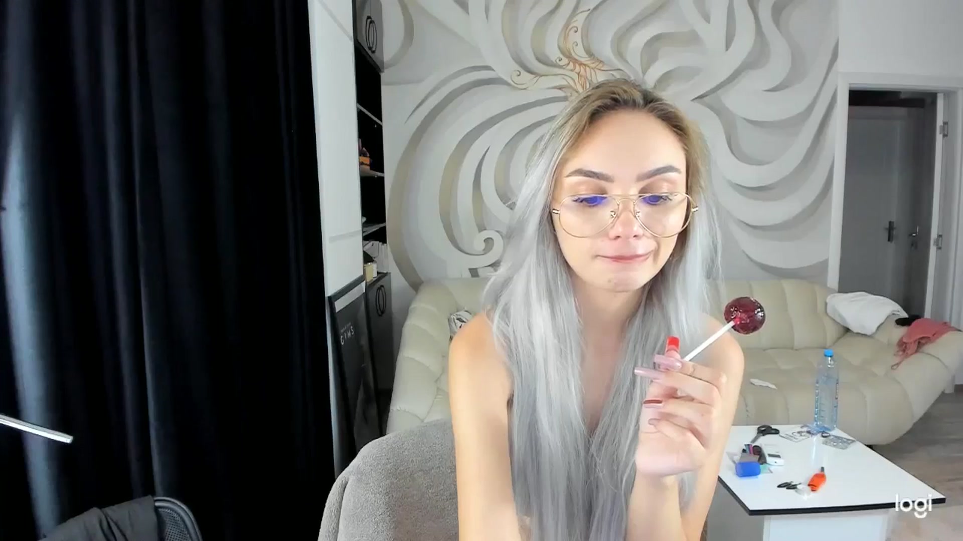 Gallery image thumbnail from HaleySweet18's myfreecams stream on, 09/26/2024, 20:35 image 17 of 20